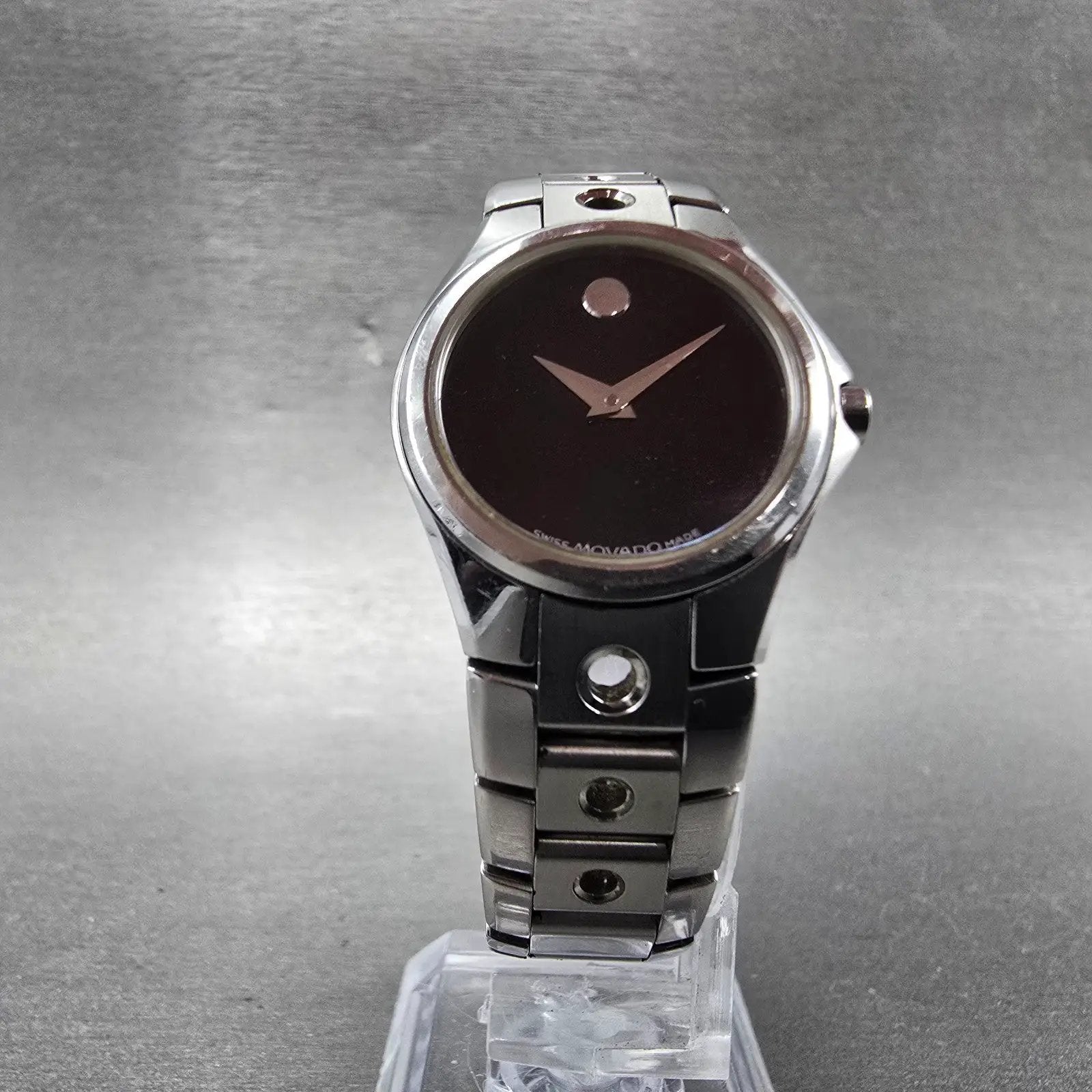 Movado Valeto Watch Women 25mm Black Dial Silver Tone 84 G4 1843 New Battery5