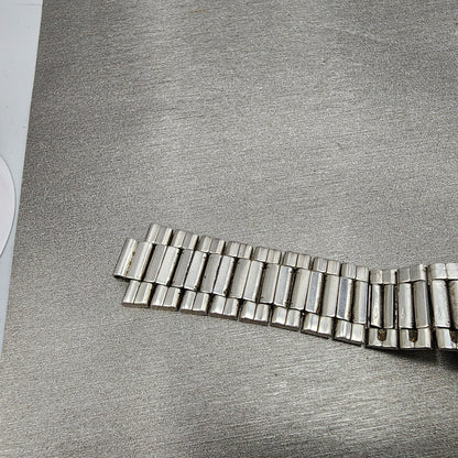 Seiko SQ Watch Men 34mm Silver Dial Silver Tone Daydate 81238009 PARTS14