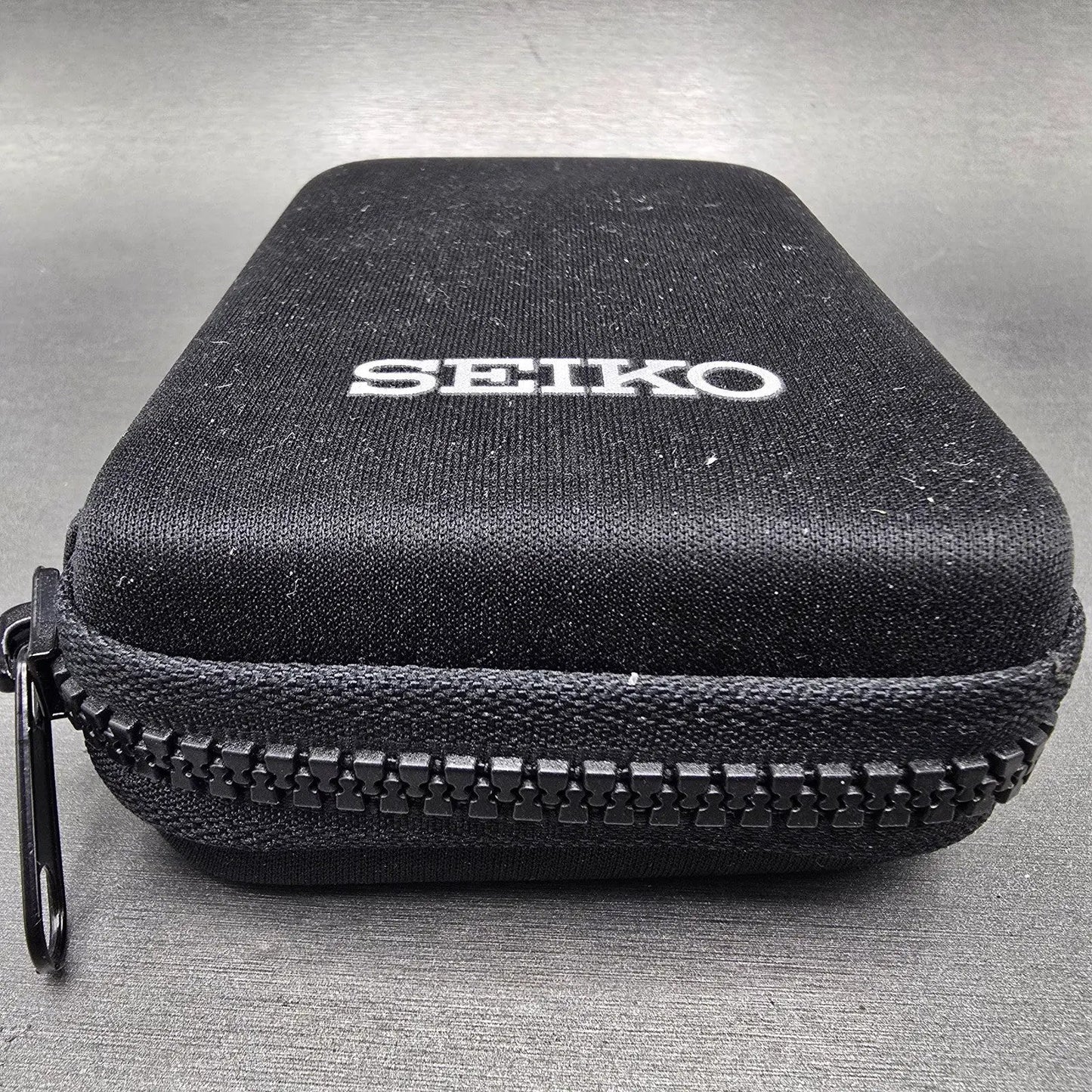 Seiko Travel Watch Case Black Fabric Plastic Rectangle Zipper1