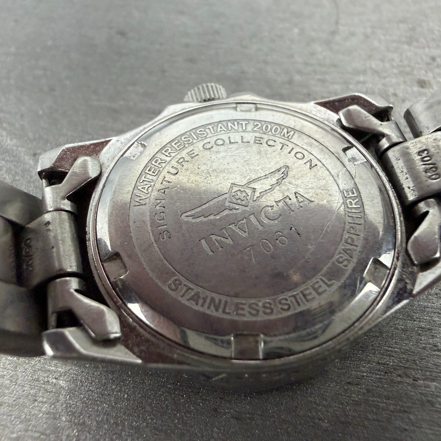 Invicta Dive Watch Women 27mm White Dial Steel Date Coke 7061 Round New Batt9