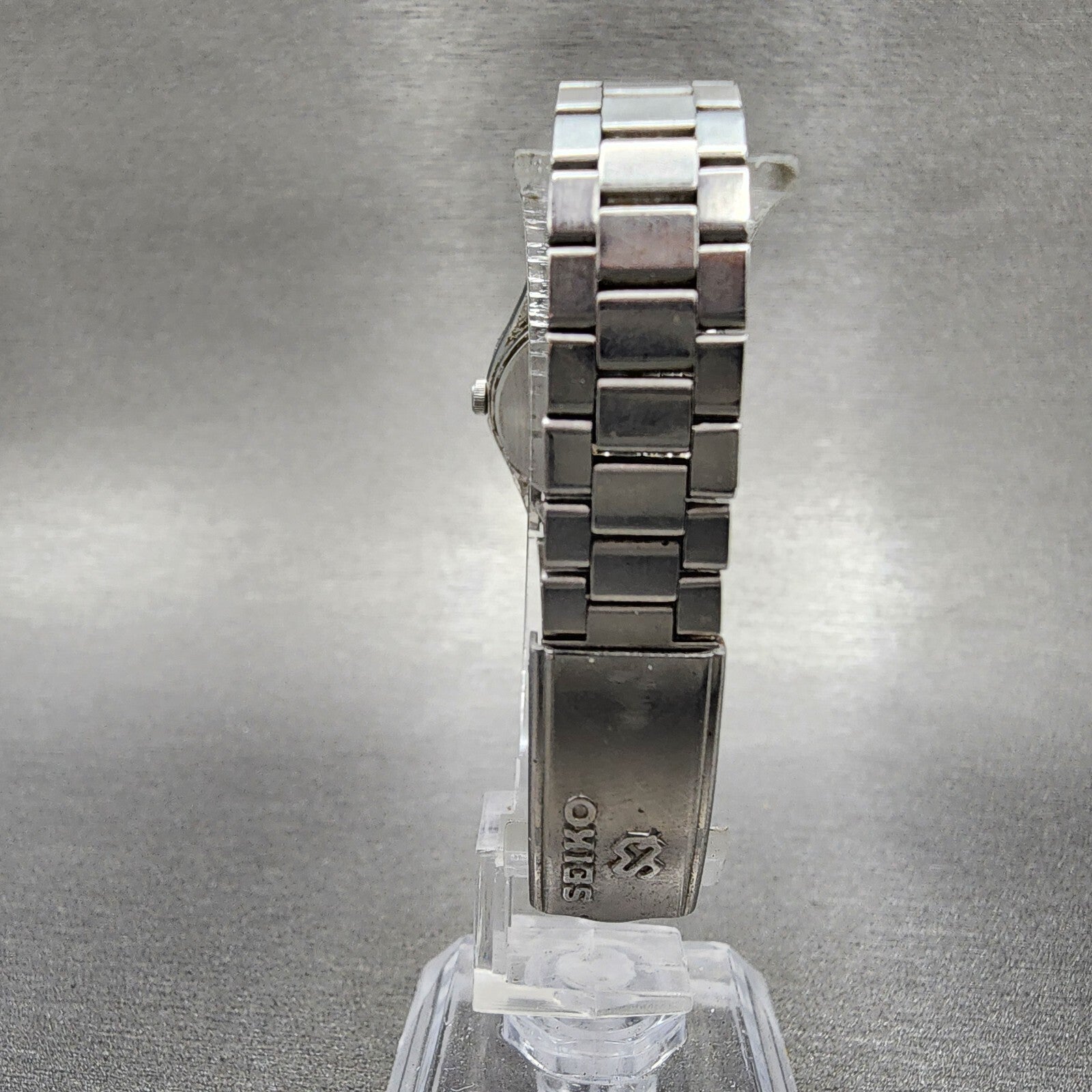 Seiko Watch Women 23mm Blue Dial Silver Tone Date Round 2A220270 New Battery7