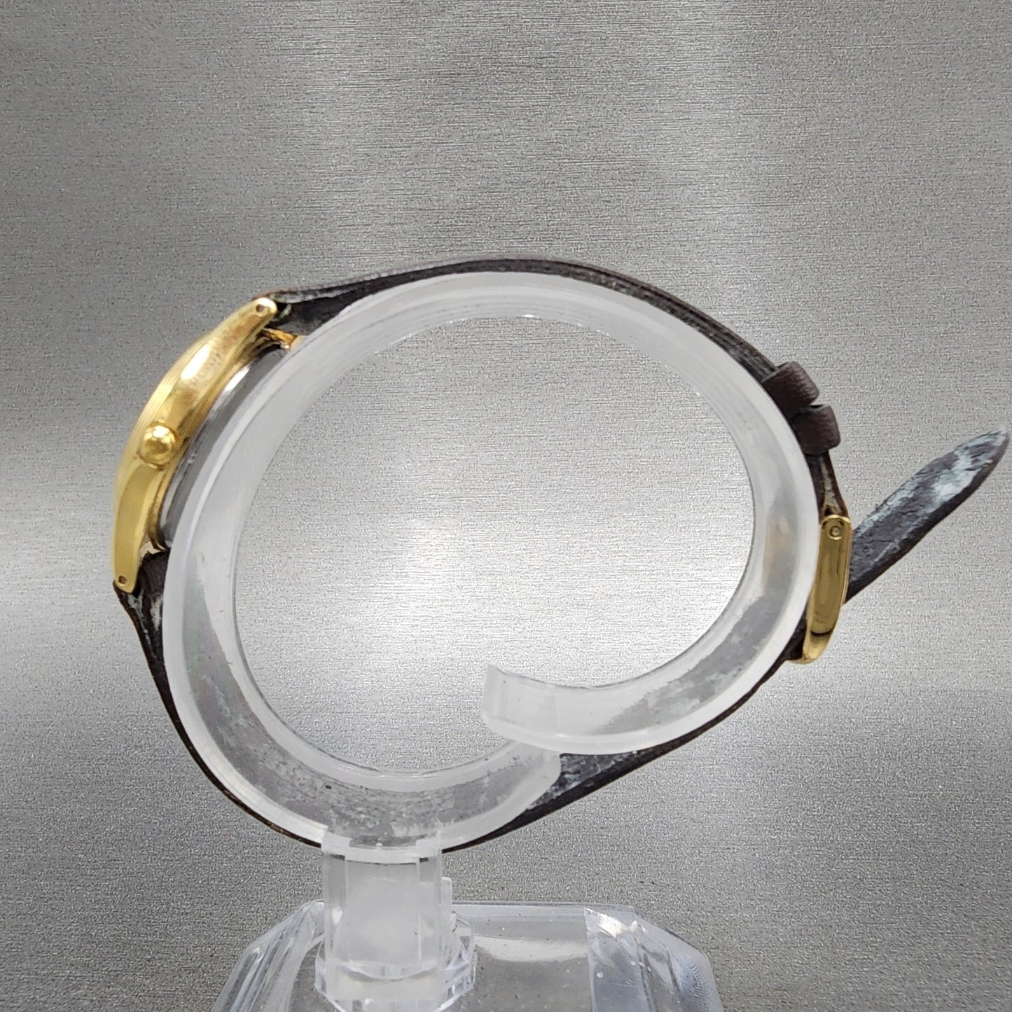 Seiko Spirit Watch Women 24mm White Dial Gold Tone 4n210540 New Battery6