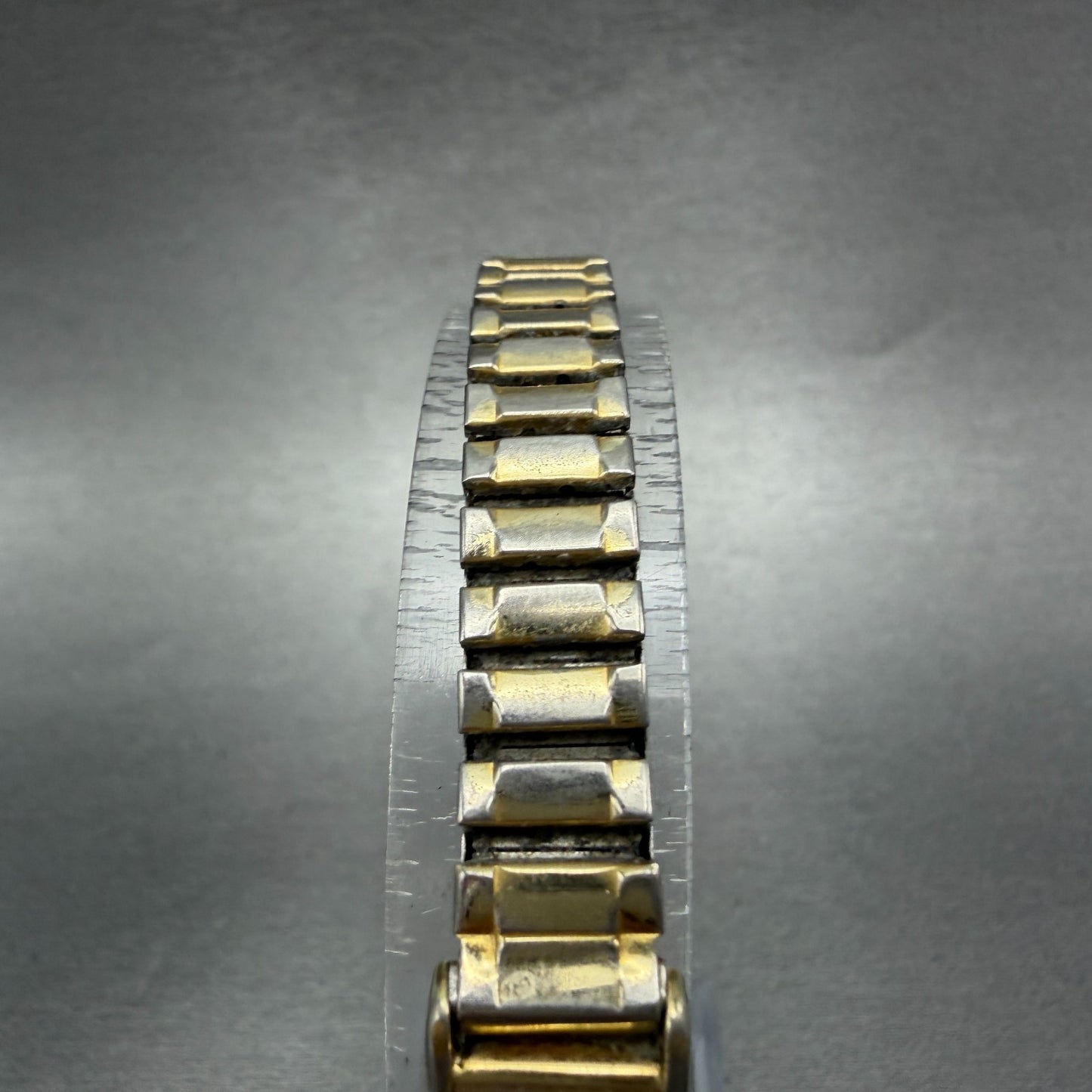 Seiko Tank Watch Women 12mm Champagne Dial Gold Tone 2E20-5239 New Battery GF44