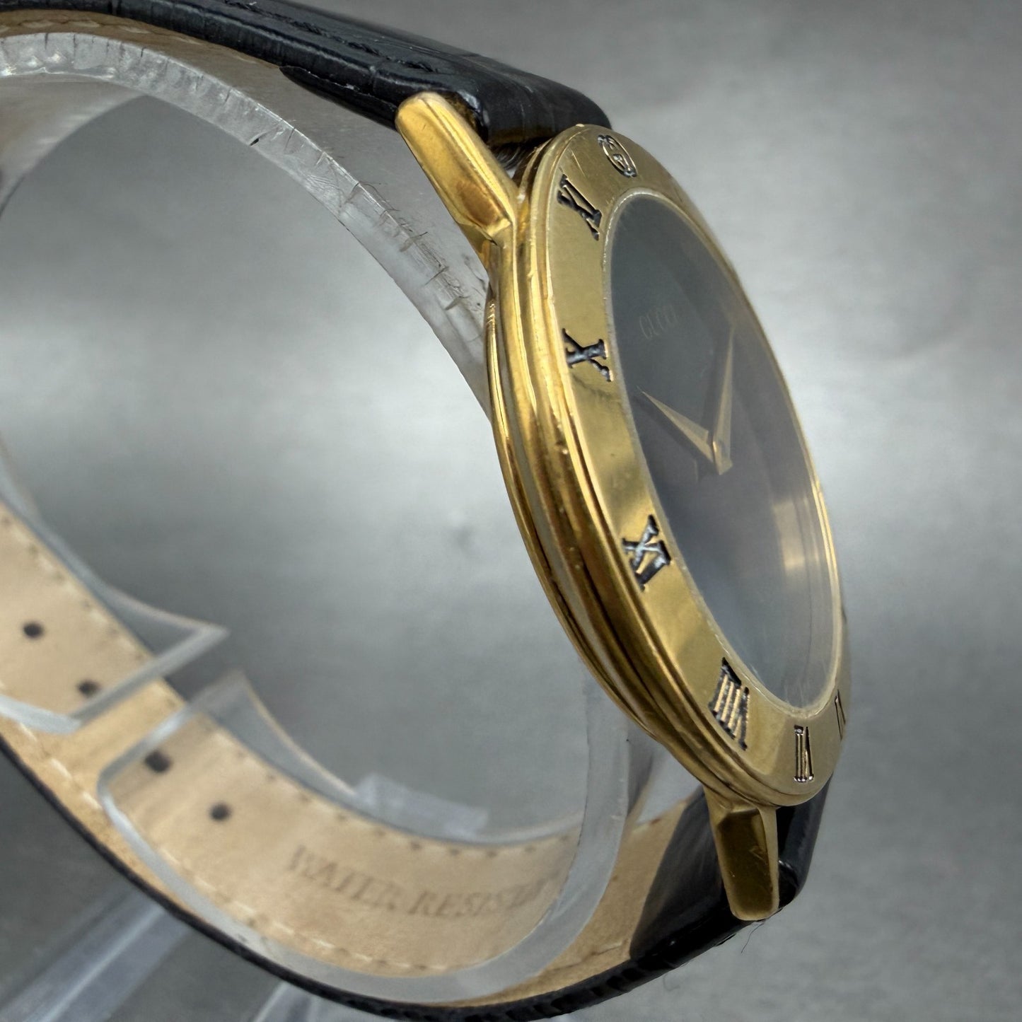 Gucci 3000M Watch Men 33mm Black Dial Gold Plated Round Leather New Battery3