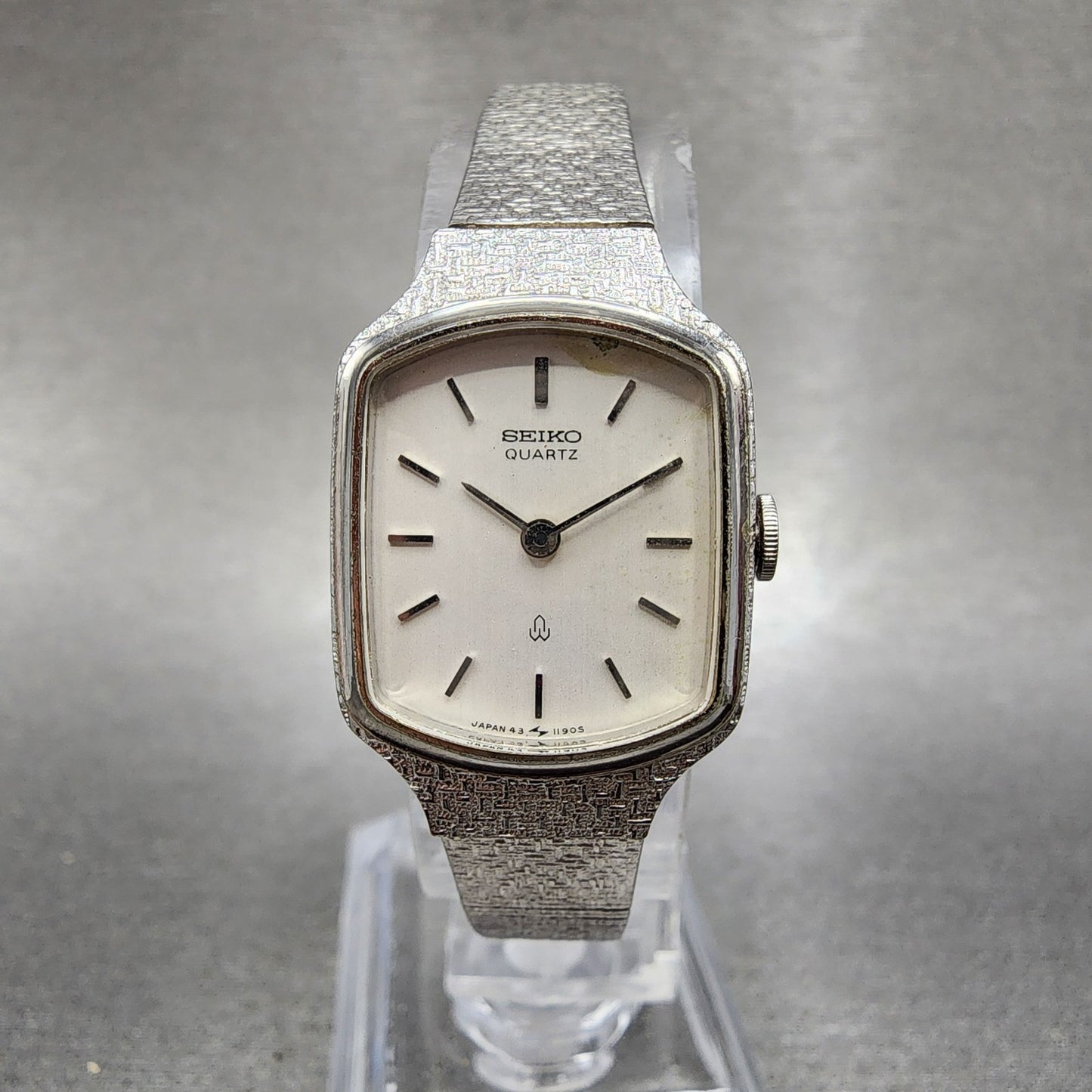 Seiko Tank Watch Women 19mm Silver Dial Silver Tone 435010 New Battery0