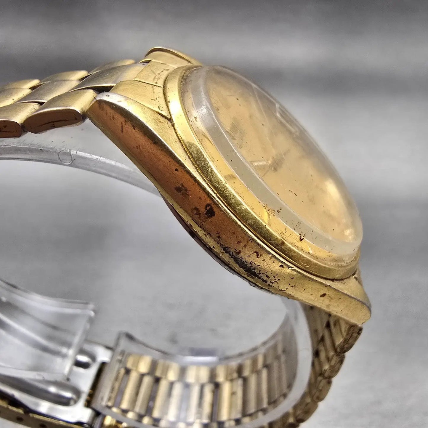 Seiko SQ Watch Men 32mm Gold Dial Gold Tone Date Round 5Y22-6009 New Battery VTG3