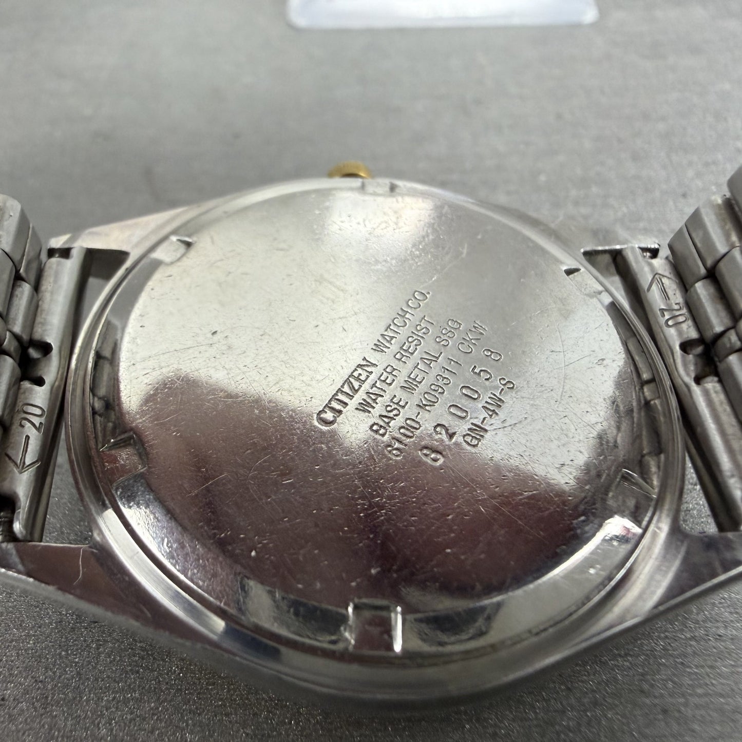 Citizen CQ President Watch Men 36mm Silver Dial Two Tone Daydate Round New Bat V9