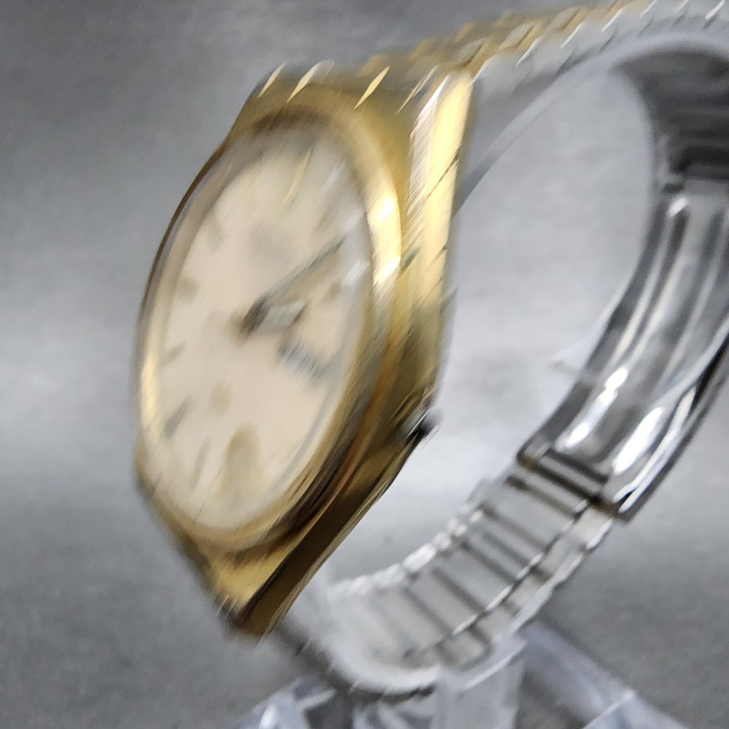 Seiko SQ Watch Men 35mm Cream Dial Gold Tone Daydate Round 8123-7239 PARTS