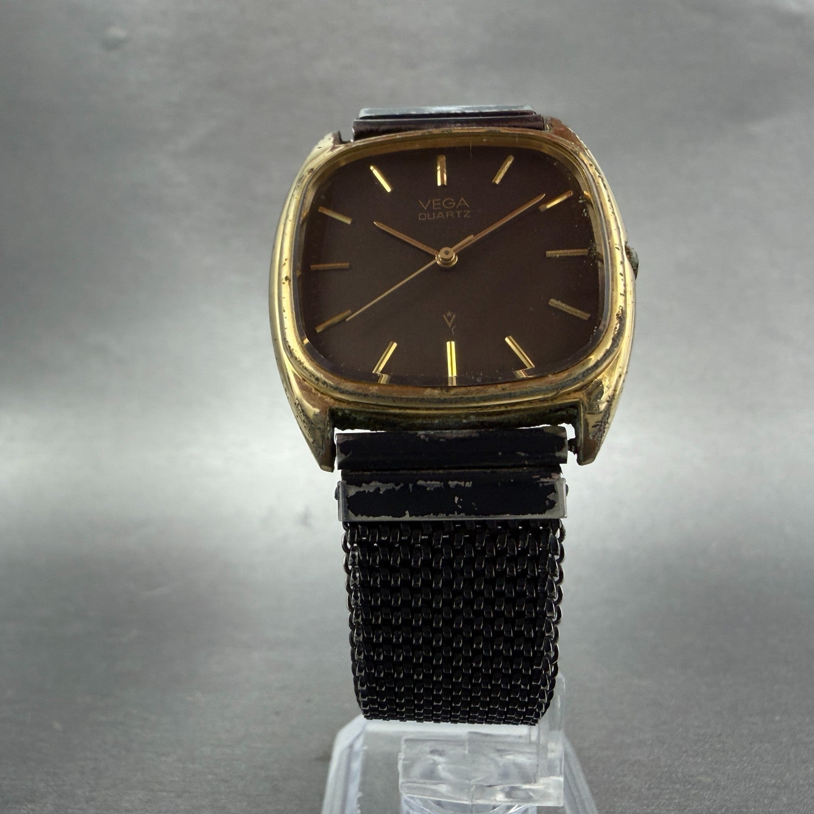 Citizen Vega Watch Men 33mm Brown Dial Gold Tone Rectangle 2038 New Battery5