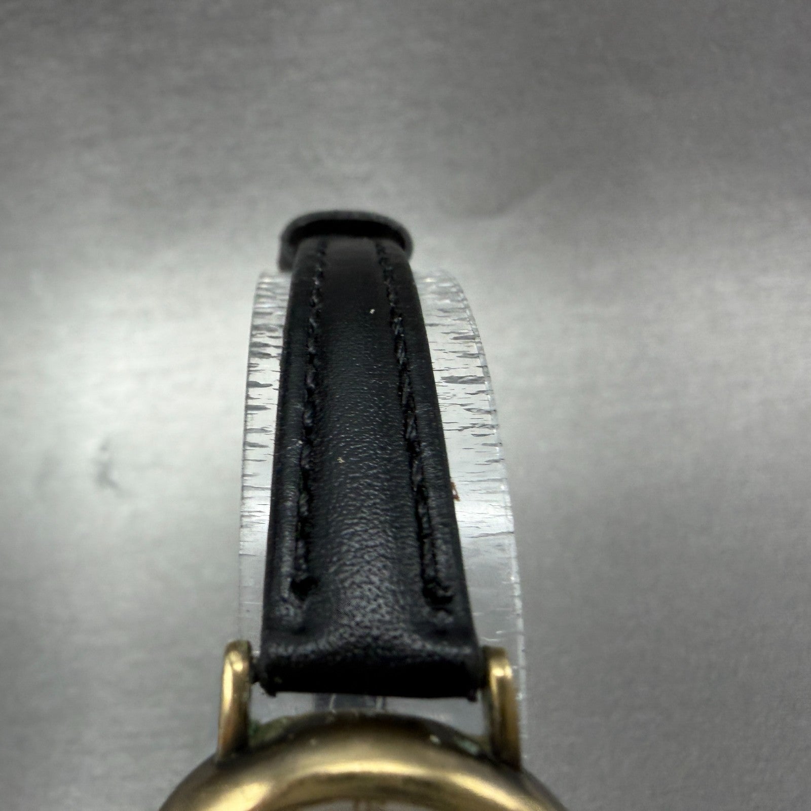 Seiko The League Watch Women 24mm White Dial Gold Tone 2K220060 New Battery4
