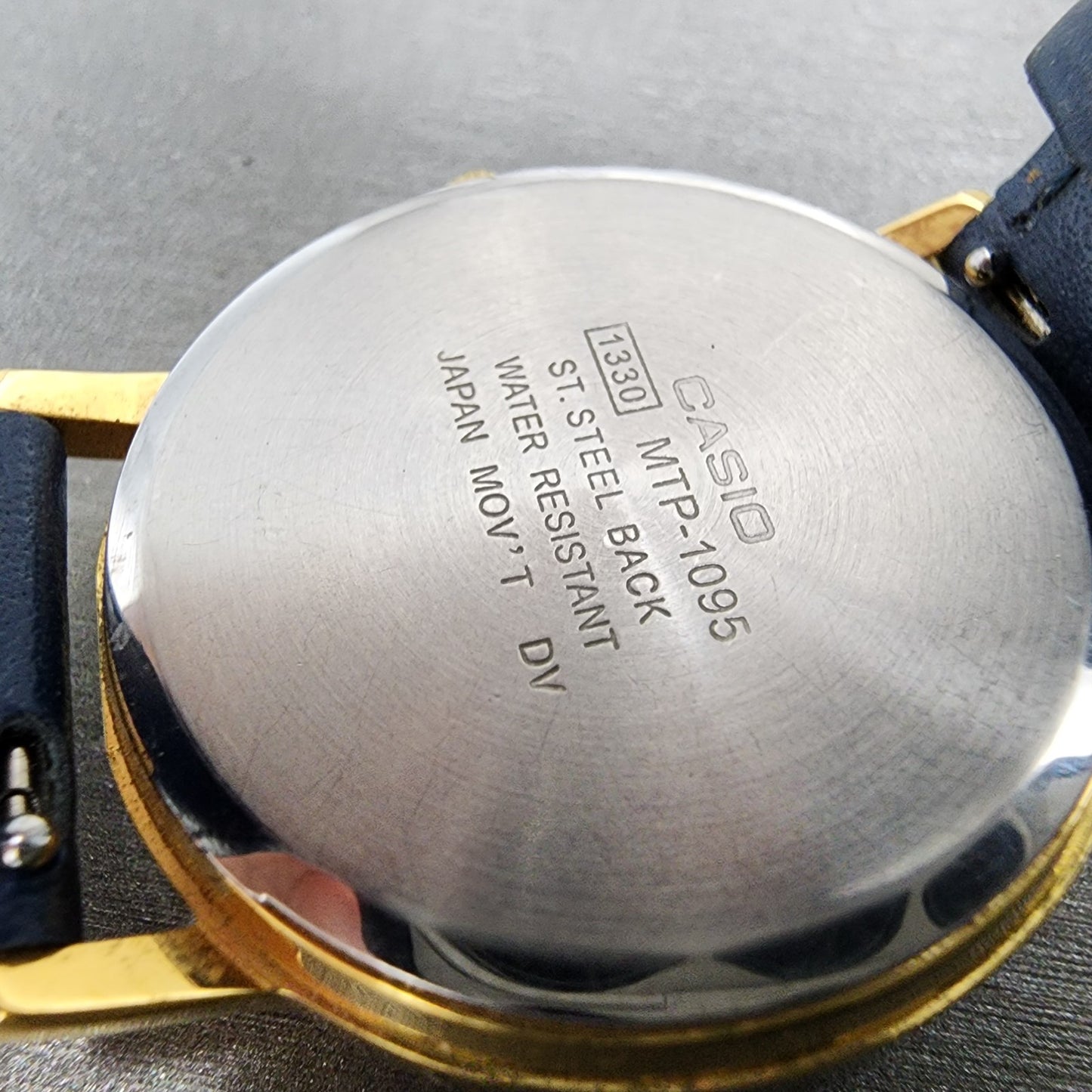 Casio MTP1095 Watch Men 33mm Black Dial Gold Tone Round New Battery9