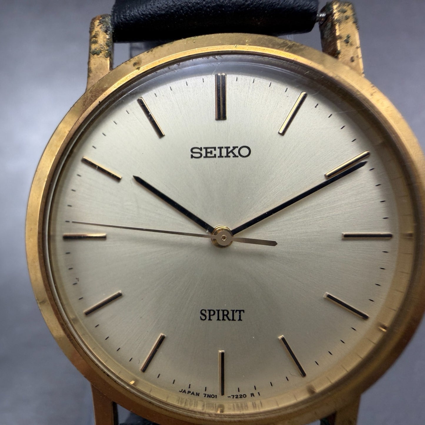 Seiko Spirit Watch Men 32mm Champagne Dial Gold Tone 7N01-7060 New Battery TYH1