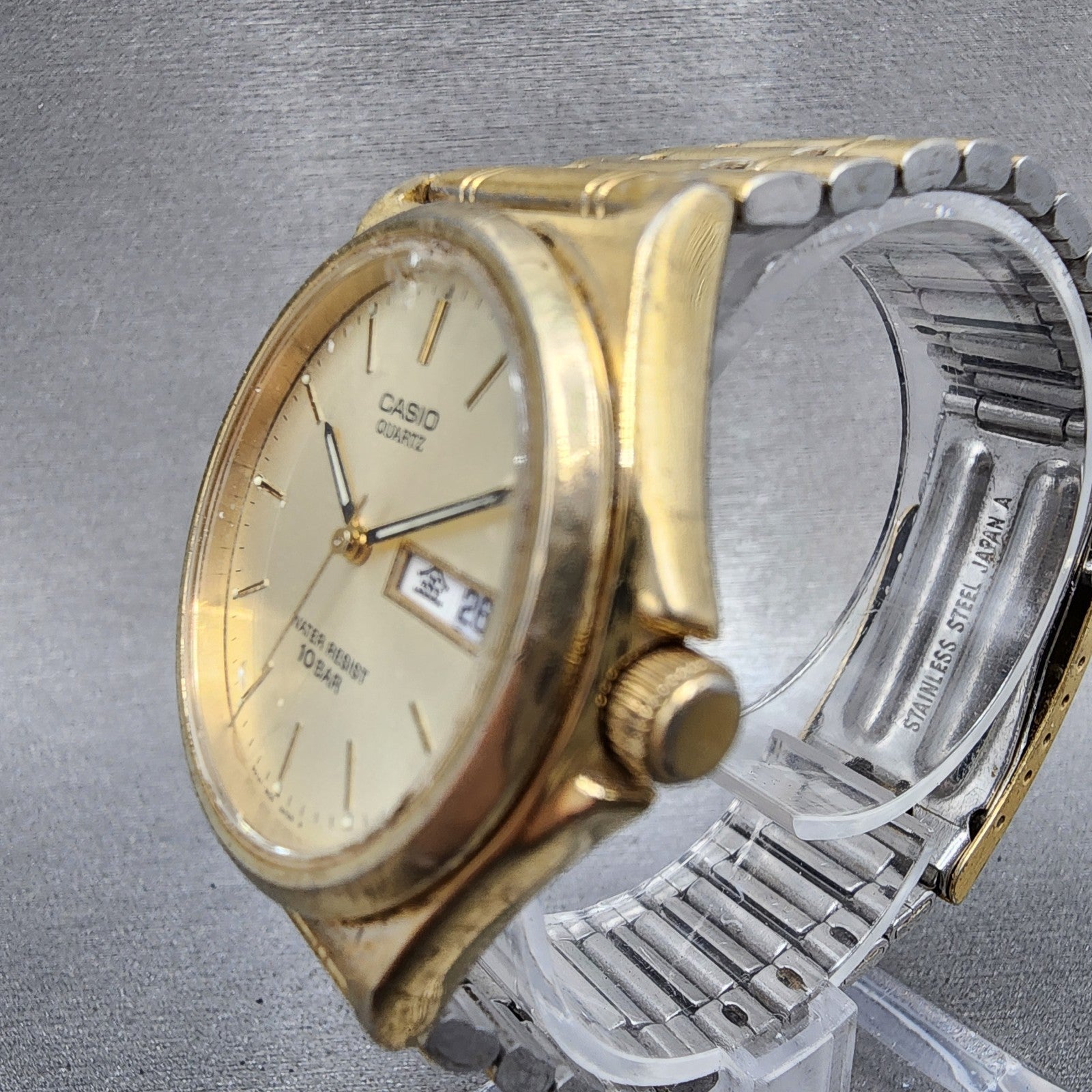 Casio Watch Men 35mm Champagne Dial Gold Daydate Round MMW82 New Battery2