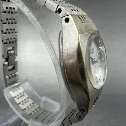 Citizen CQ Watch Women 18m Silver Dial Silver Tone Round 4-040457 New Battery VT3