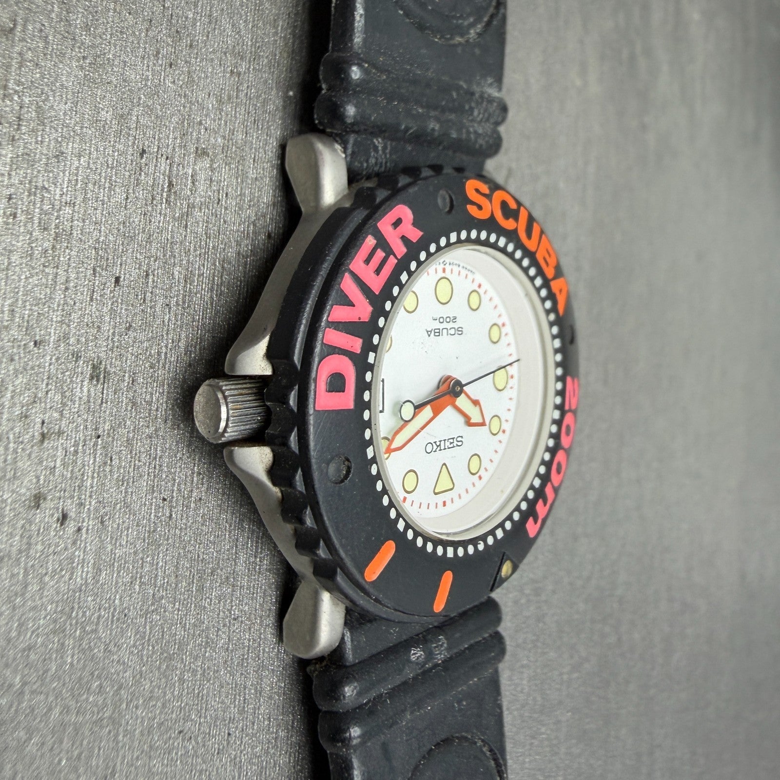 Seiko Scuba Dive Watch Men 38mm White Dial Silver Tone Date 5H25-6A1C NewBattery3