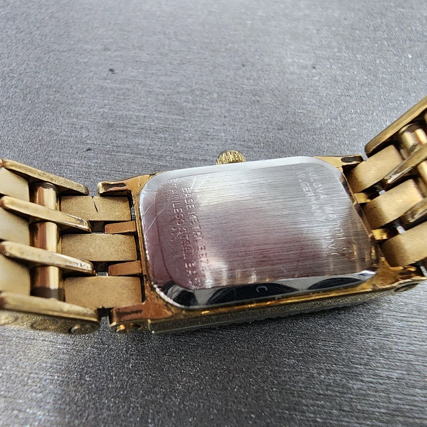Bulova Tank Watch Women 14mm Gold Dial Gold Tone Diamond Bezel 90F26 New Battery9