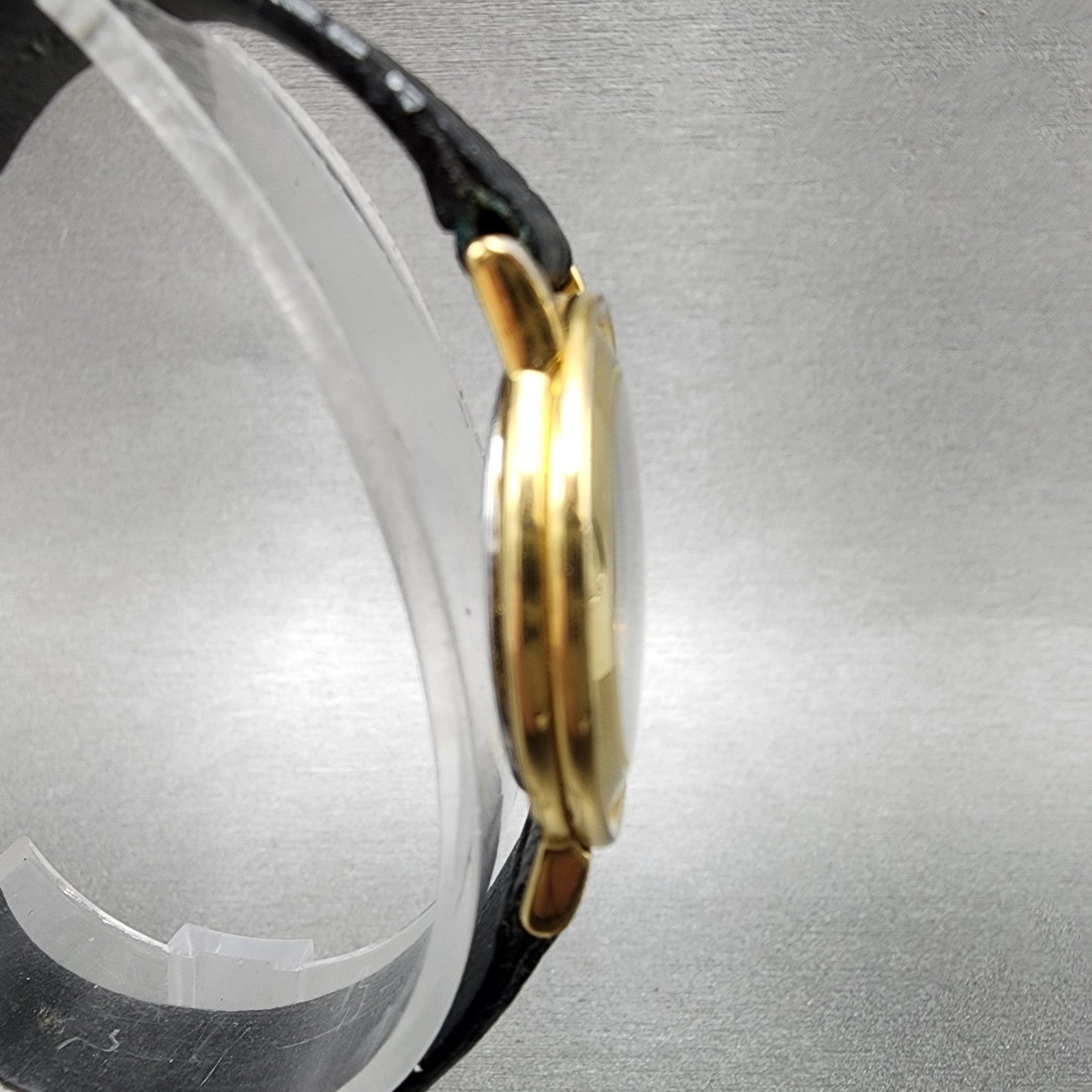 Movado Museum Watch Women 26mm Black Dial Gold Tone Round 87.49.822 New Battery3