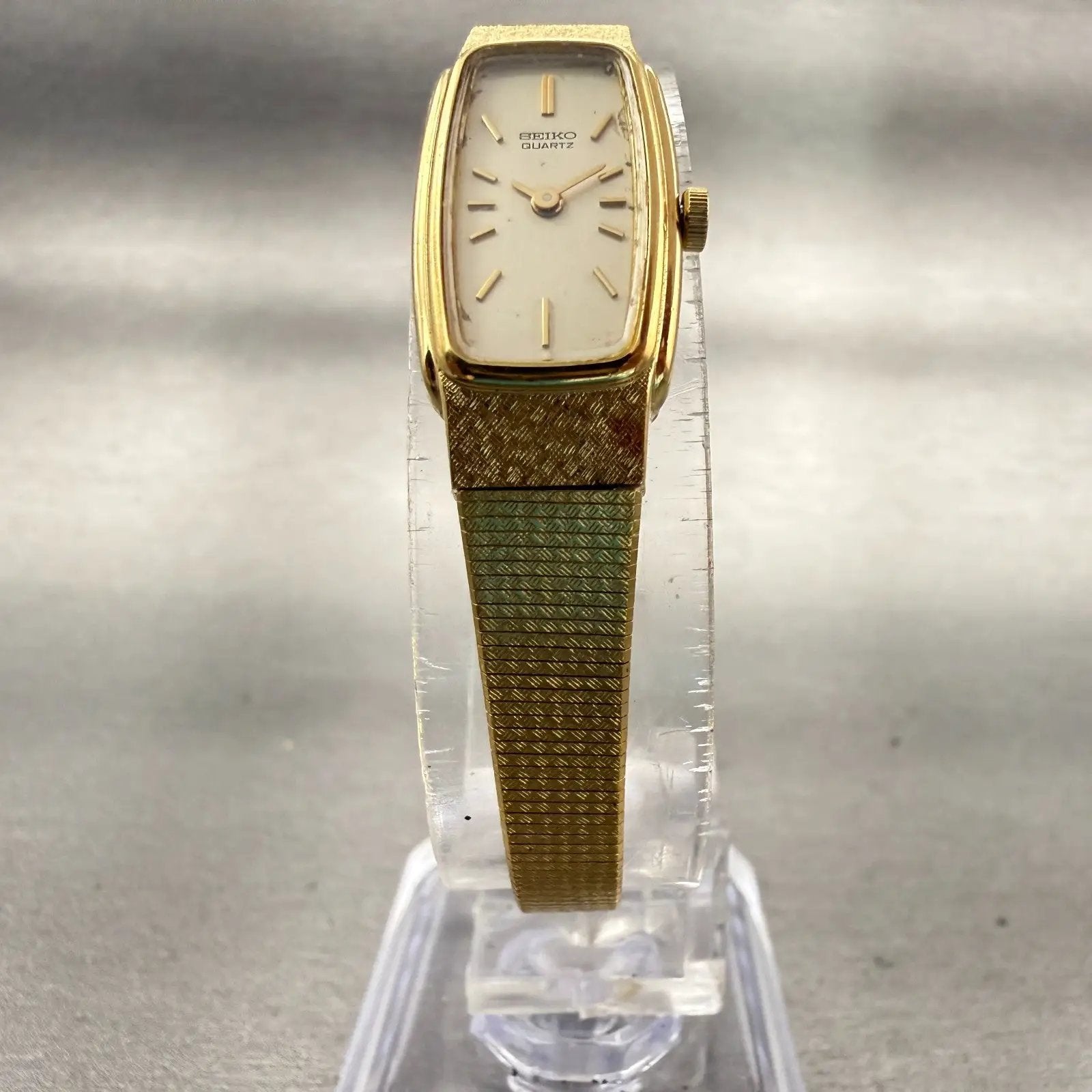 Seiko Watch Women 13mm Champagne Dial Gold Tone Rectangle 2E20-5019 New Battery5