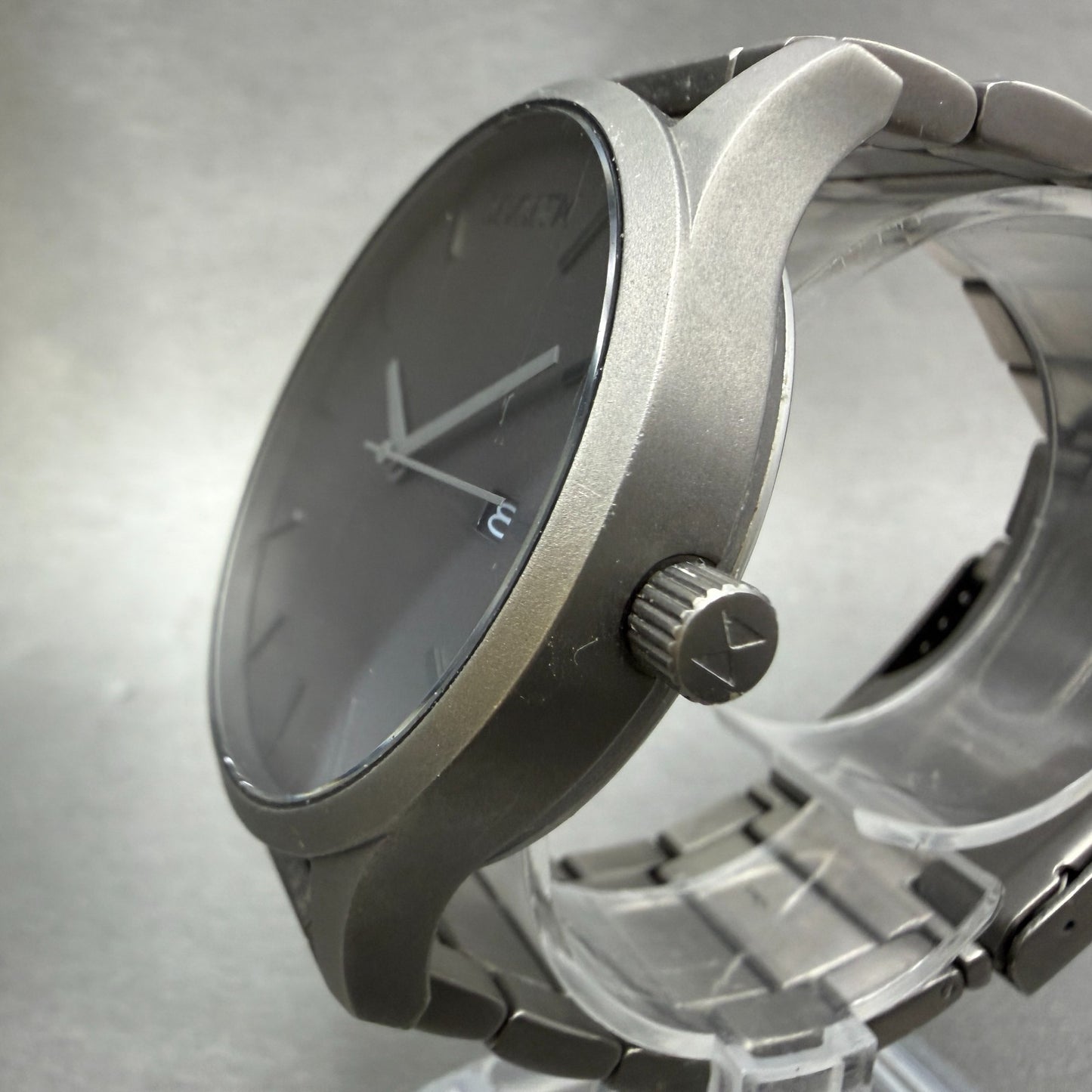 MVMT Classic Watch Men 45mm Gray Dial Gray Tone Date Round New Battery2