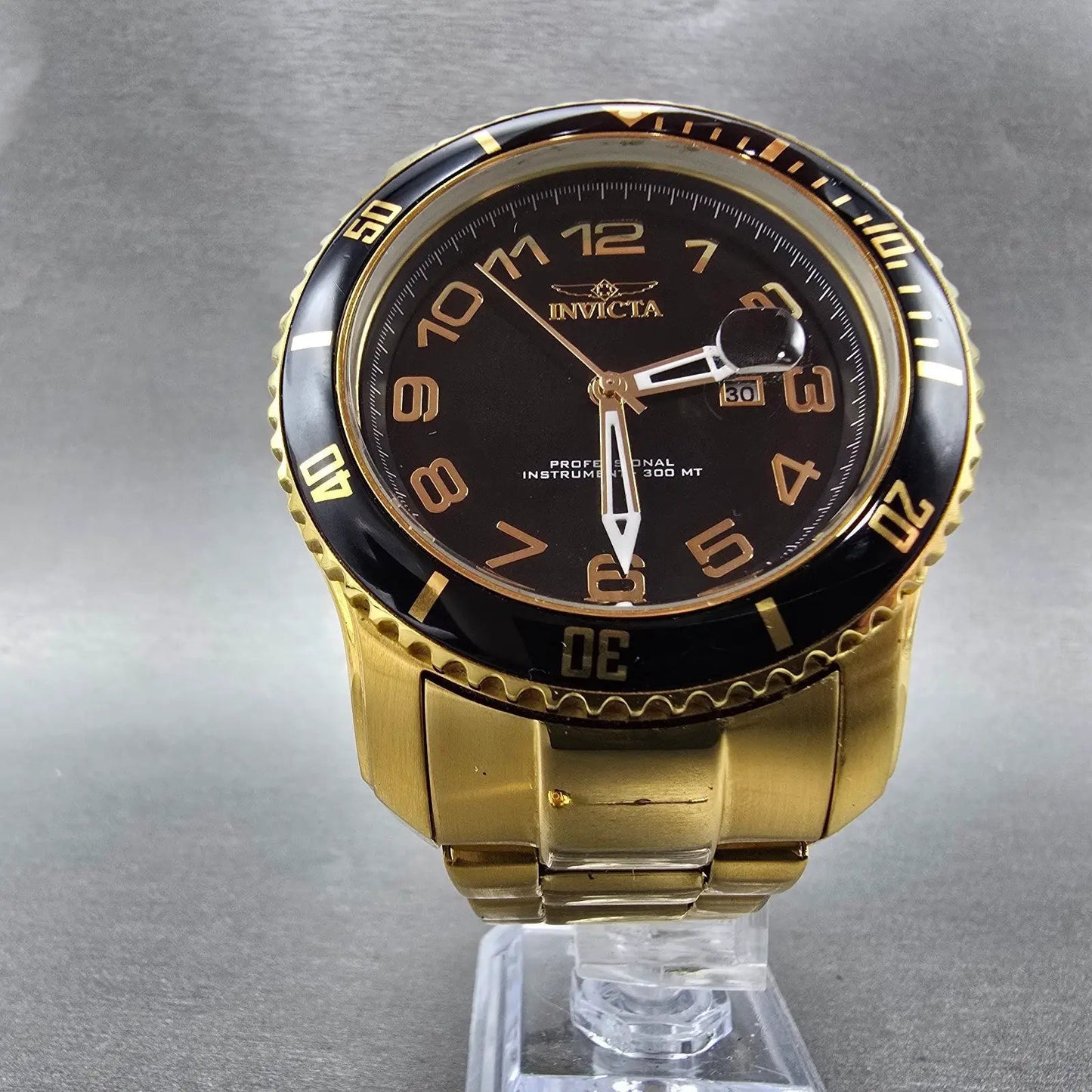 Invicta Pro Diver Watch Men 48mm Black Dial Gold Tone Date Round 15346 PARTS6