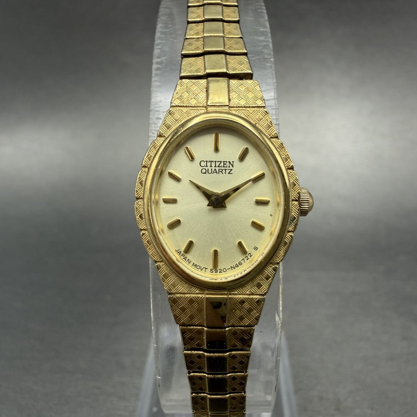 Citizen Watch Women 17mm Champagne Dial Gold Tone Oval 5920-S96494 New Batt0