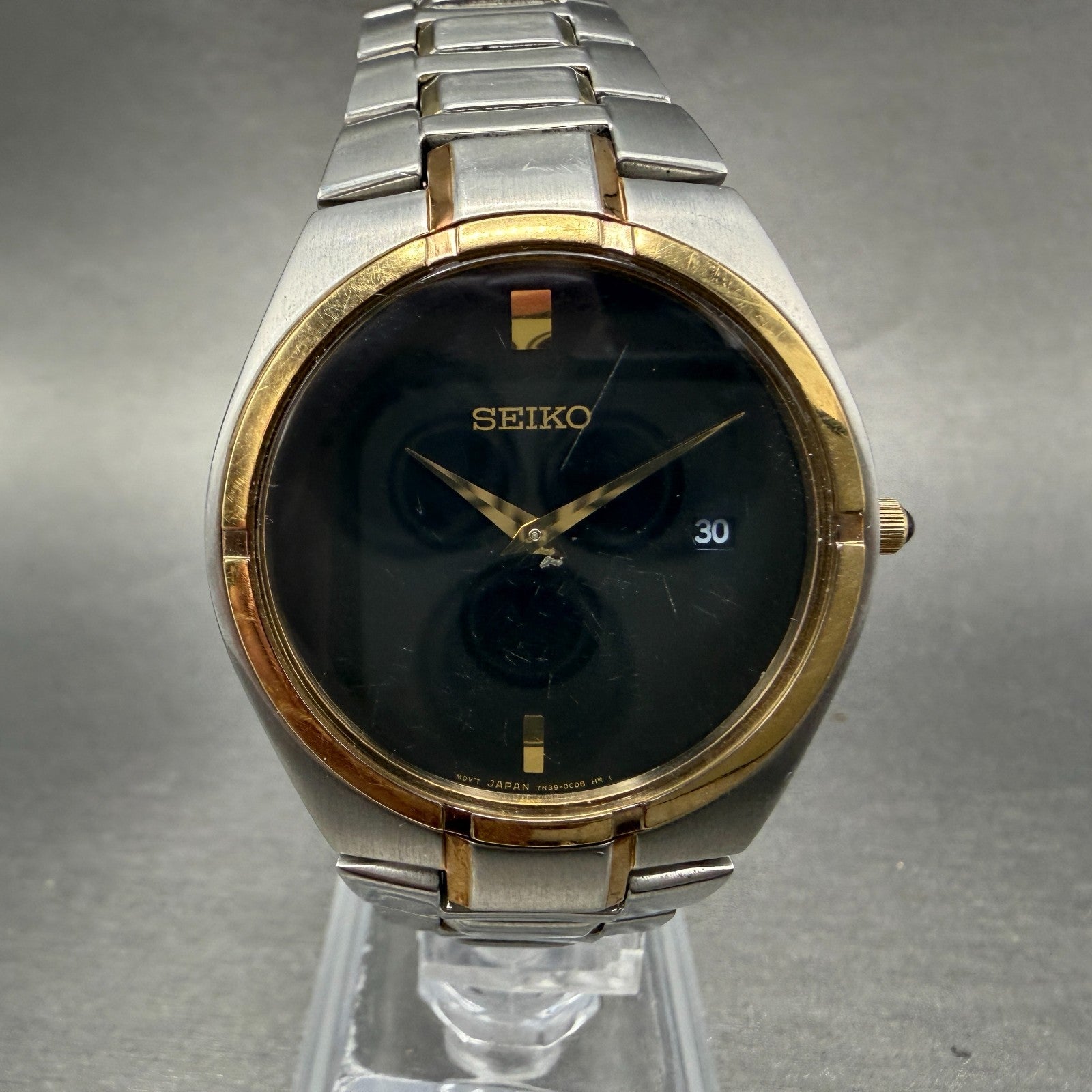 Seiko Watch Men 35mm Black Dial Two Tone Date Round 7N39-08D0 New Battery0