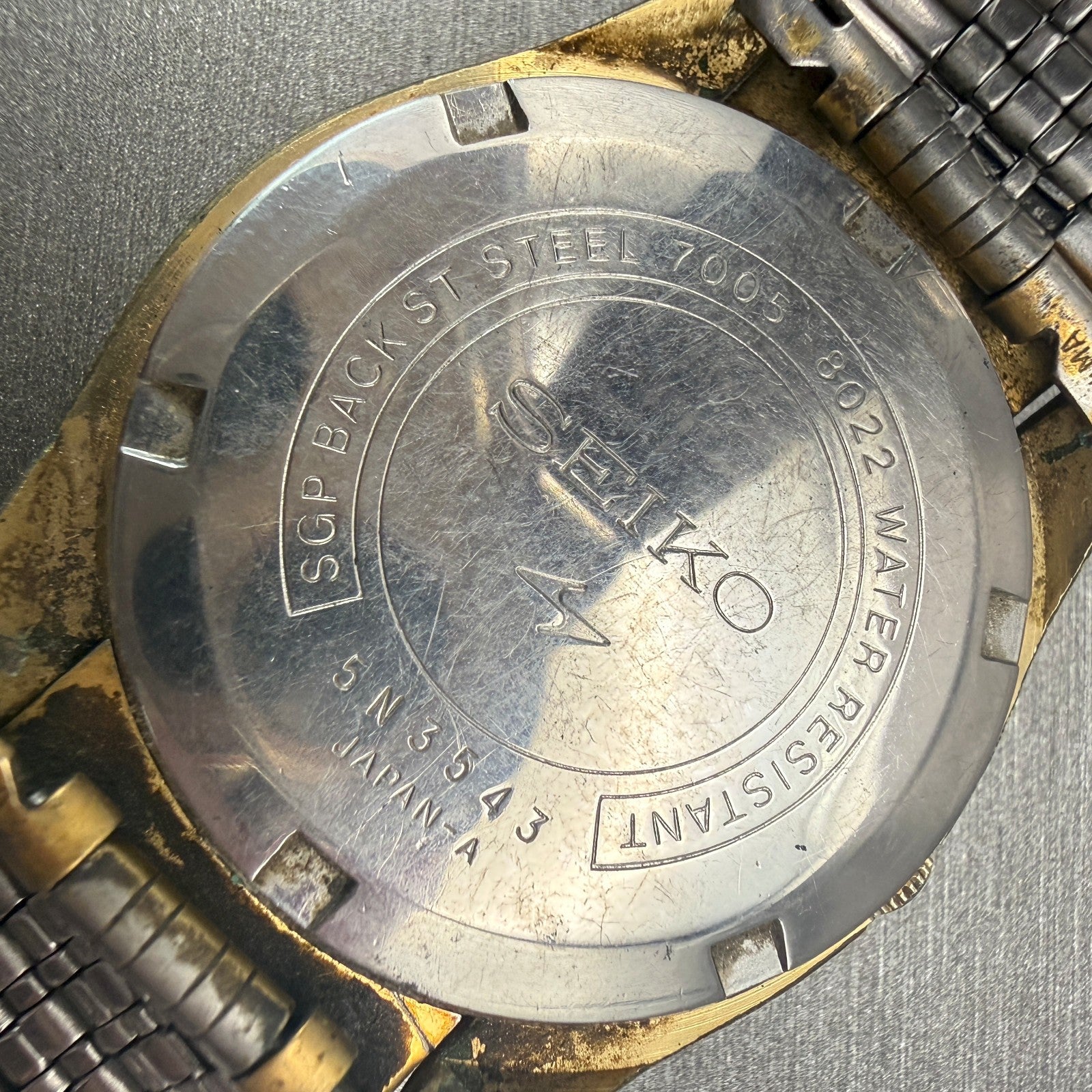 Seiko Automatic Watch Men 36mm White Dial Gold Tone Date Round 7005-8022 Works10