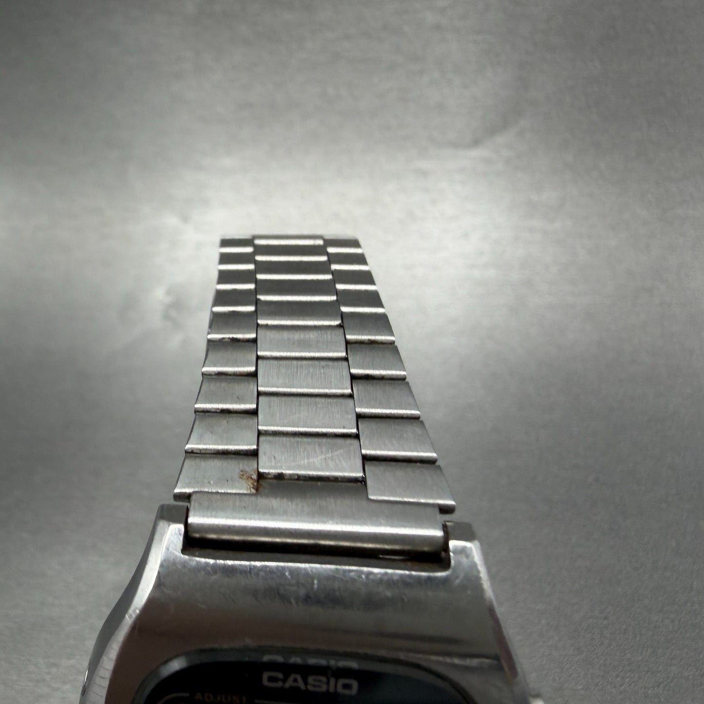 Casio 54QS-25 Watch Men 35mm Digital Silver Tone Round Daydate VTG PARTS5