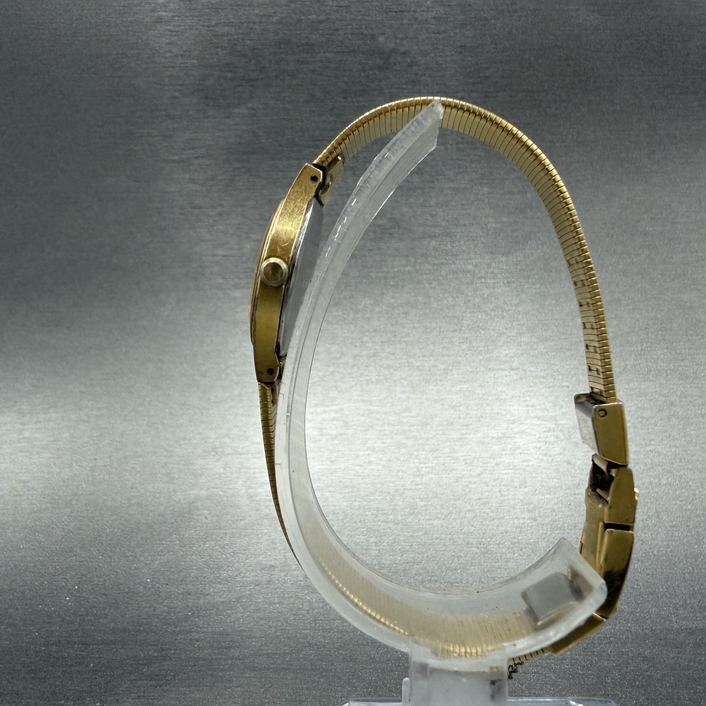 Seiko Watch Women 18mm Champagne Dial Gold Tone Round VTG 2C20-0029 New Battery6
