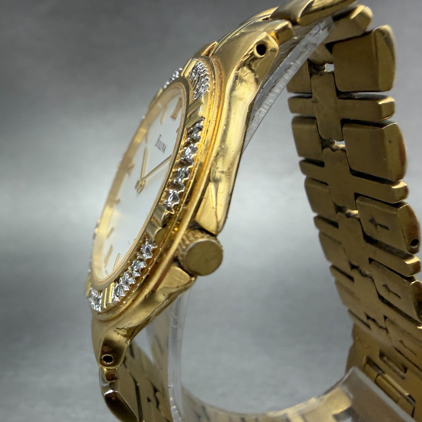 Bulova Watch Men 34mm White Dial Gold Tone Diamond Bezel Round 98E05 New Battery2