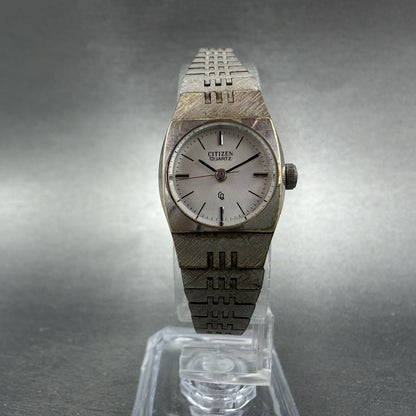 Citizen CQ Watch Women 18m Silver Dial Silver Tone Round 4-040457 New Battery VT5