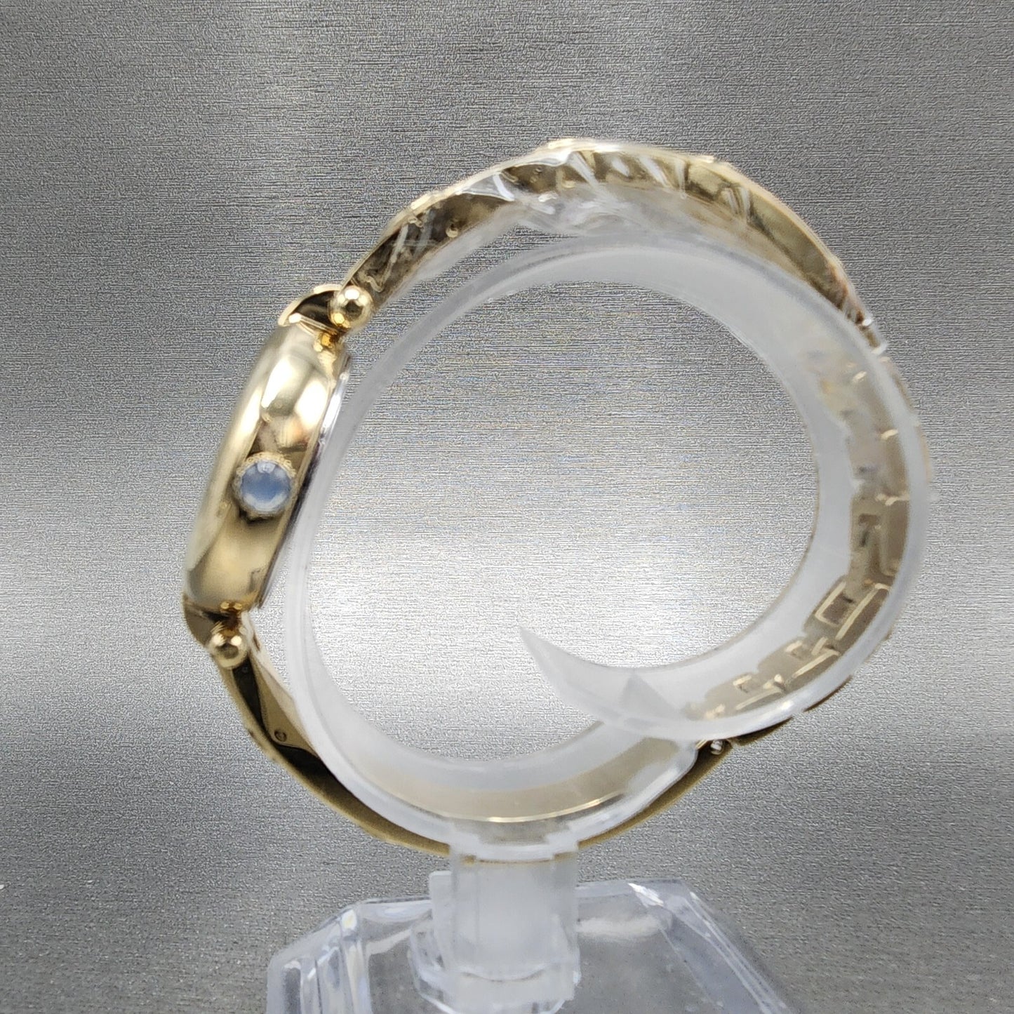 Coach Carry Watch Women 26mm MOP Dial Gold Tone Bangle Round 145040066