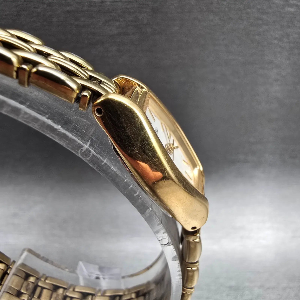 Seiko Watch Women 18mm White Dial Gold Tone Oval 1N01-5C19 New Battery Vintage3