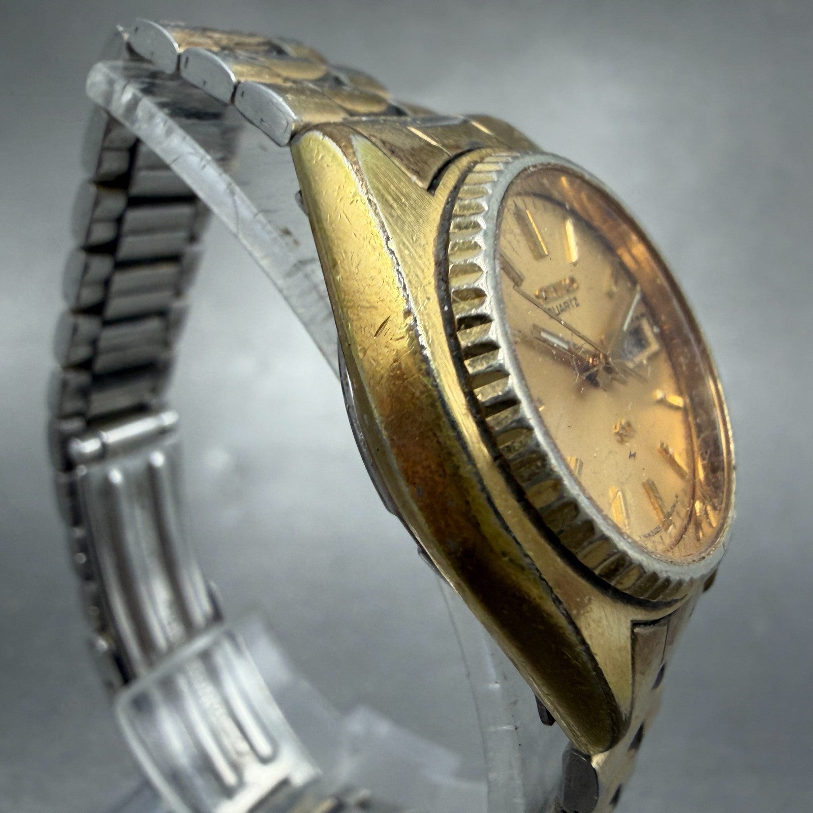 Seiko SQ Watch Women 25mm Champagne Dial Gold Tone Daydate 2623-0059 New Battery3