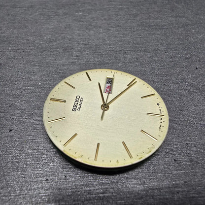 Seiko 5Y23A Quartz Movement Works Daydate W/Case And Hands Vintage7