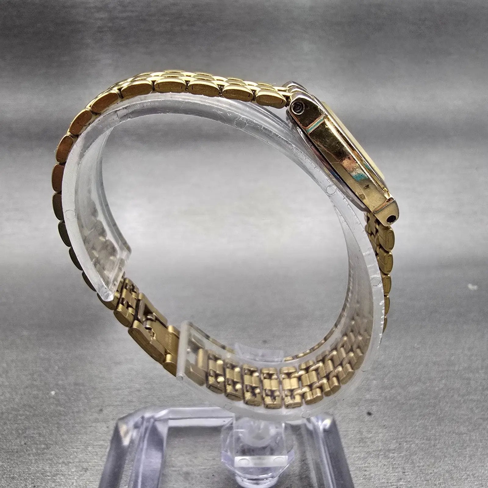 Citizen CQ Watch Women 20mm Champagne Dial Gold Tone Round 3220-K02791 New Batt8