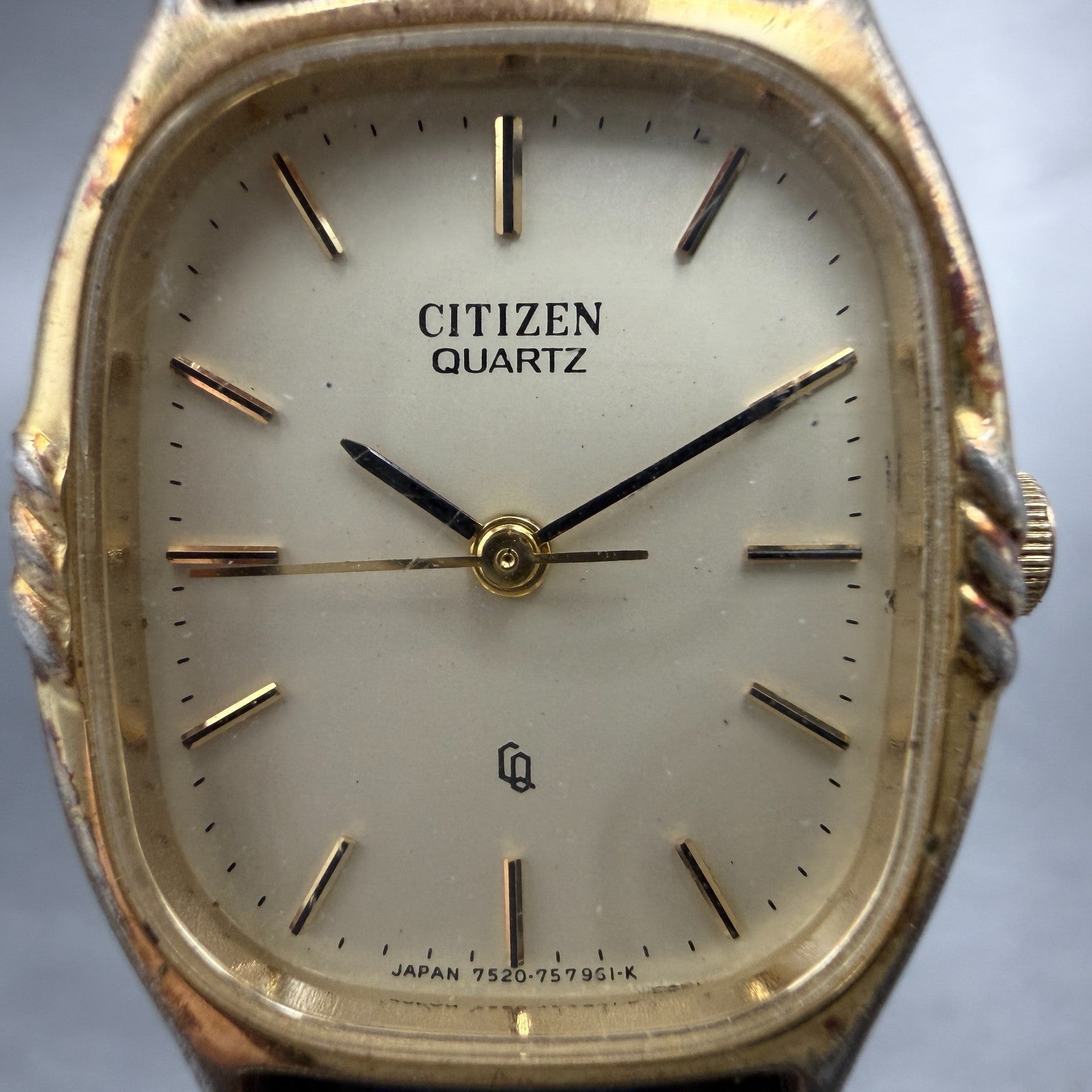 Citizen CQ Watch Women 22mm Champagne Dial Gold Tone Rectangle 7530-751655 Runs1
