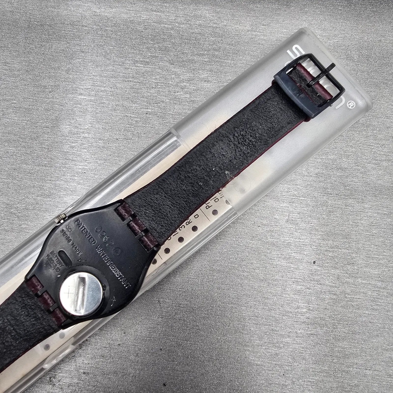 Swatch Bookey's Bet Watch Men 34mm Red Dial Red Tone Round GX118 New Battery VTG9