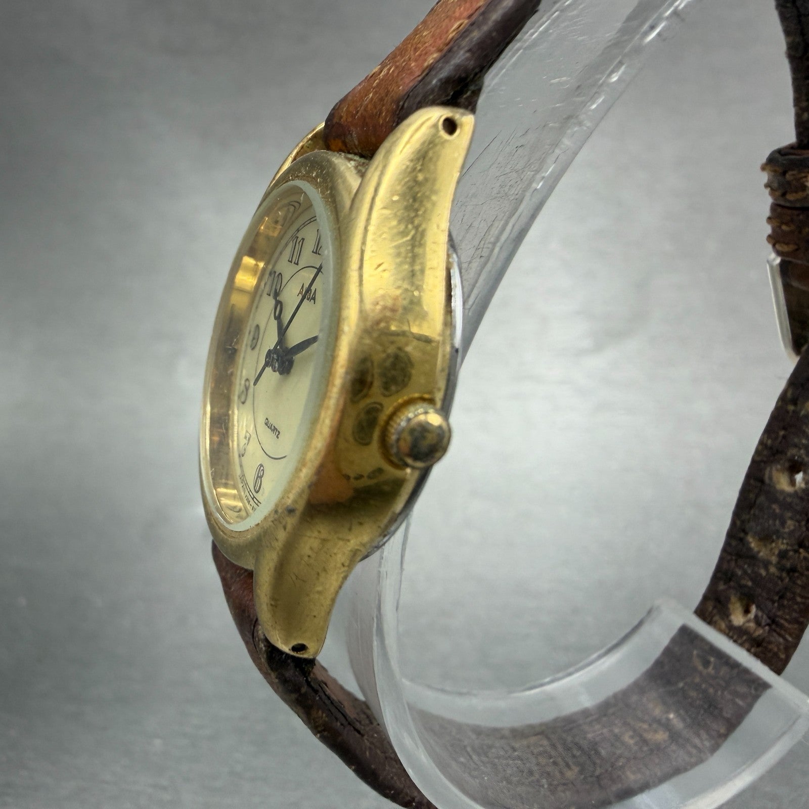 Seiko Alba Watch Women 25mm Cream Dail Gold Tone Round V306-6130 New Battery2