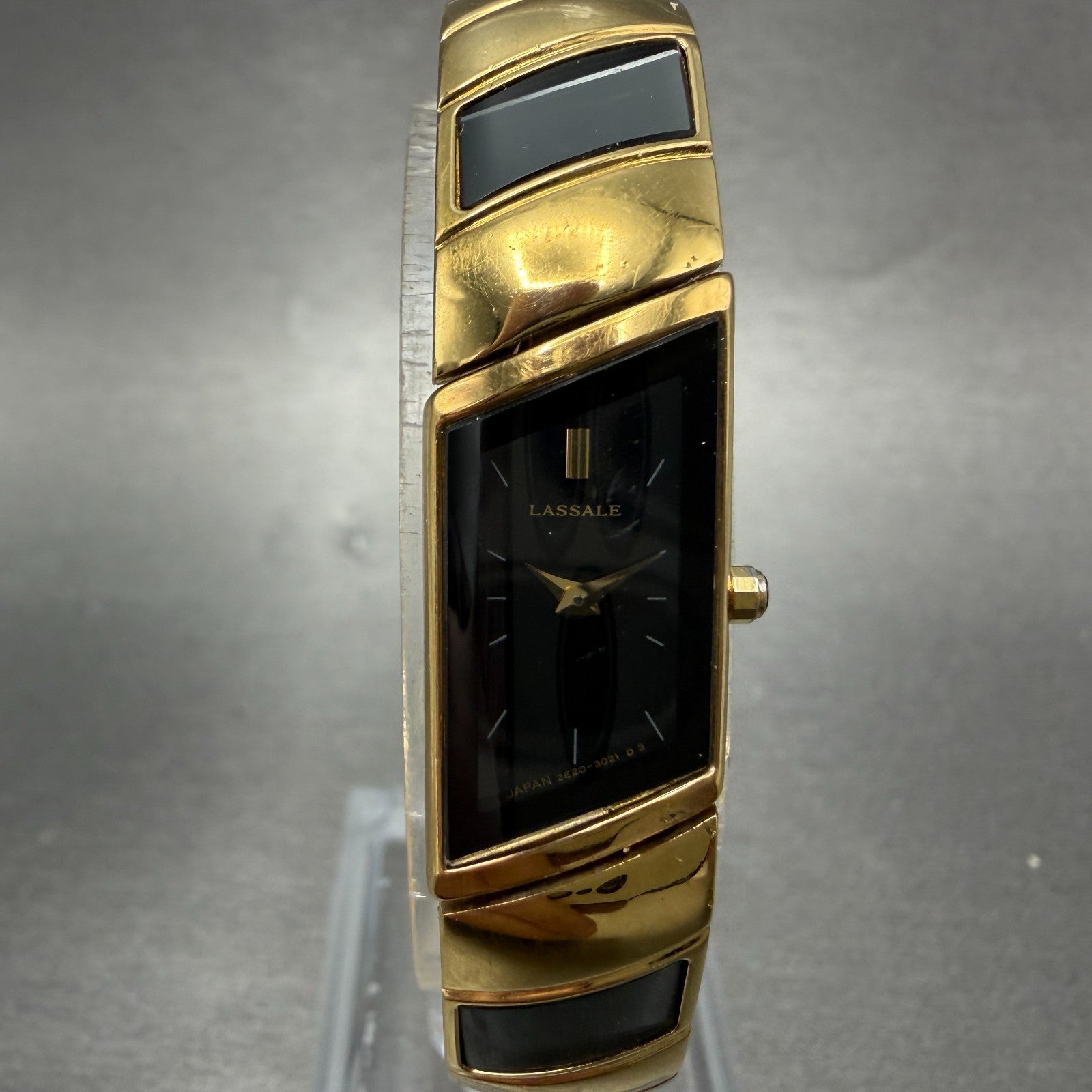 Seiko Lassale Tank Watch Women 13mm Black Dial Gold Tone 2E20-7359 new Battery0