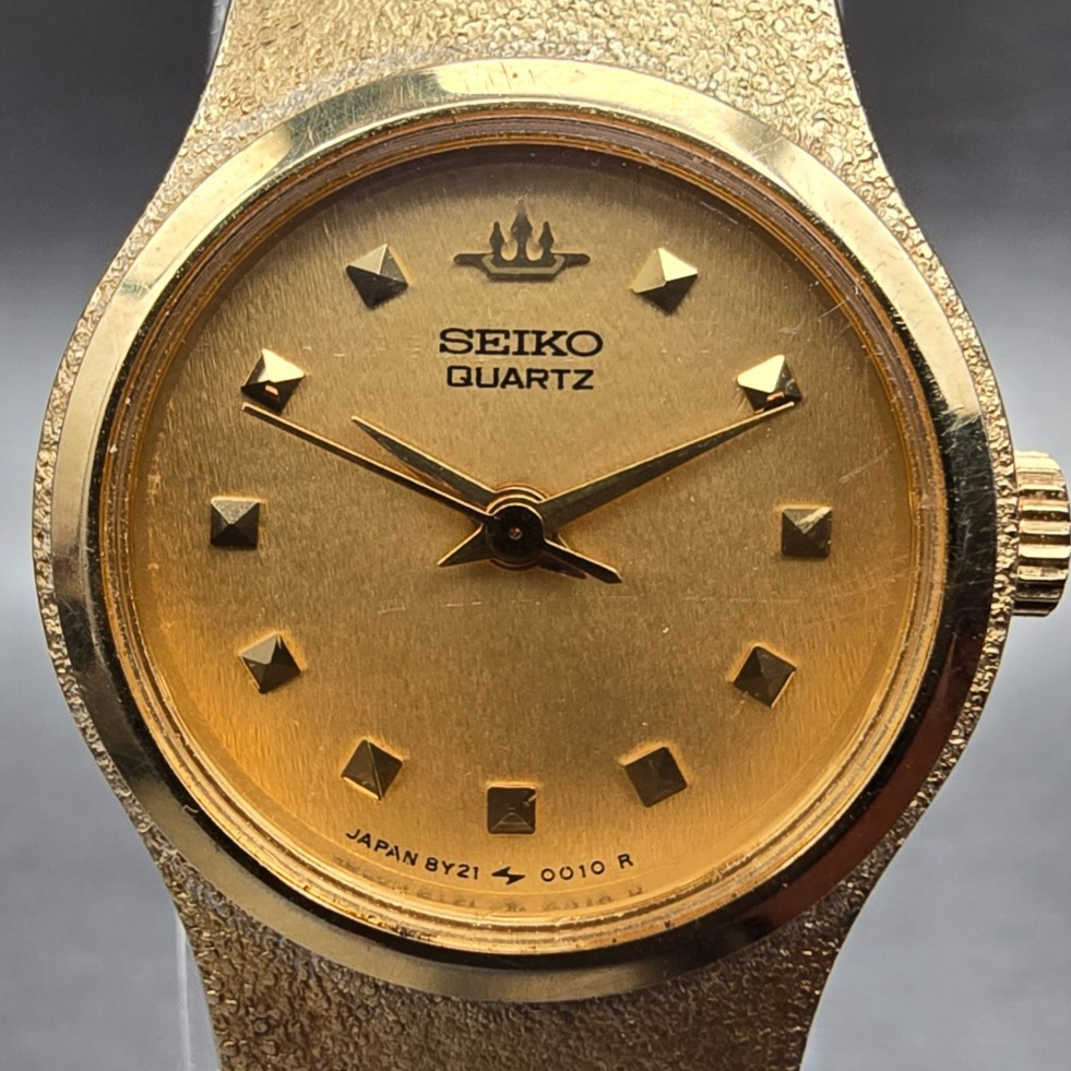 Seiko Watch Women 20mm Gold Dial Gold Tone Round 8Y21-0020 New Battery Vintage 41