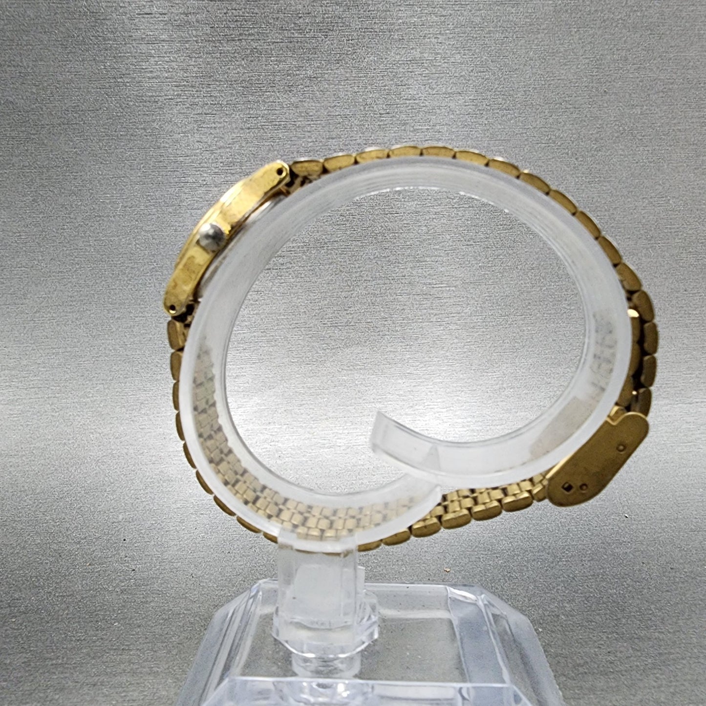 Seiko SX Watch Women 17mm Black Dial Gold Tone Oval V4015101 New Battery6