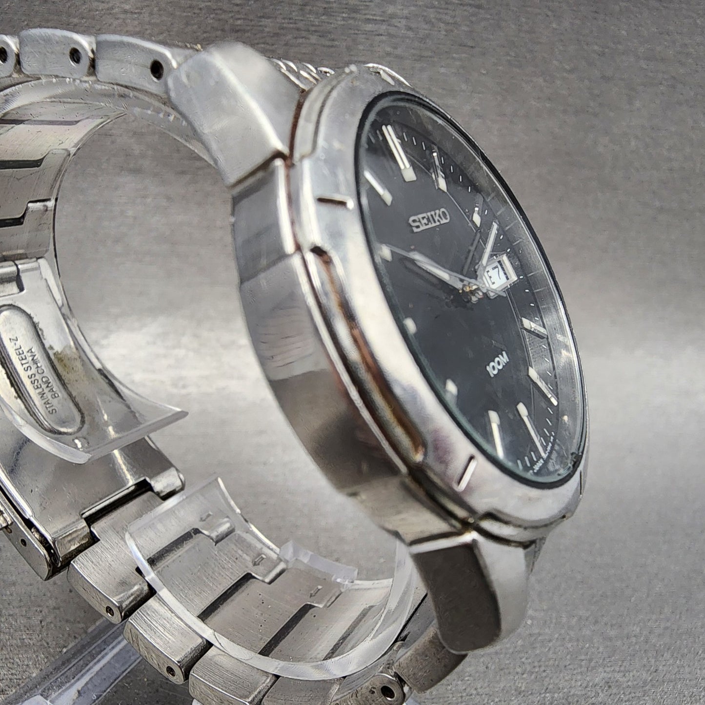 Seiko 100m Watch Men 39mm Black Dial Silver Tone Daydate Round 7n430az03
