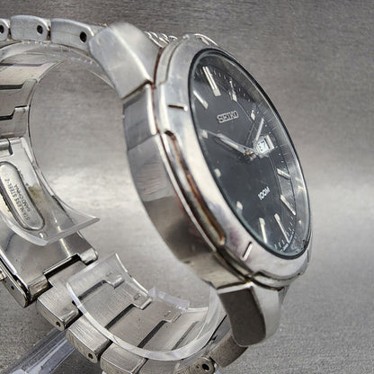 Seiko 100m Watch Men 39mm Black Dial Silver Tone Daydate Round 7n430az03