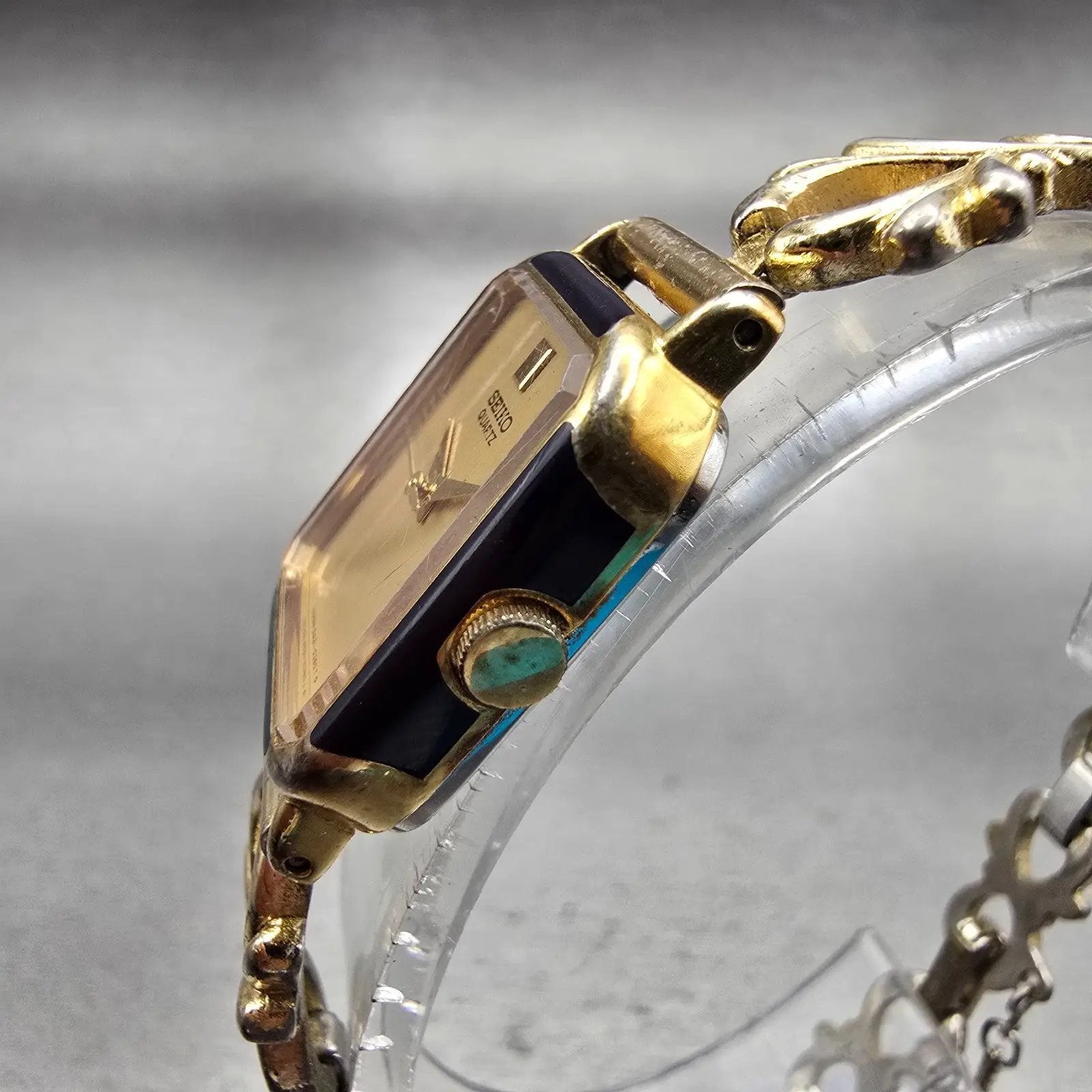 Seiko Watch Women 19mm Gold Dial Gold Tone Rectangle 5421-5160 New Battery VTG2