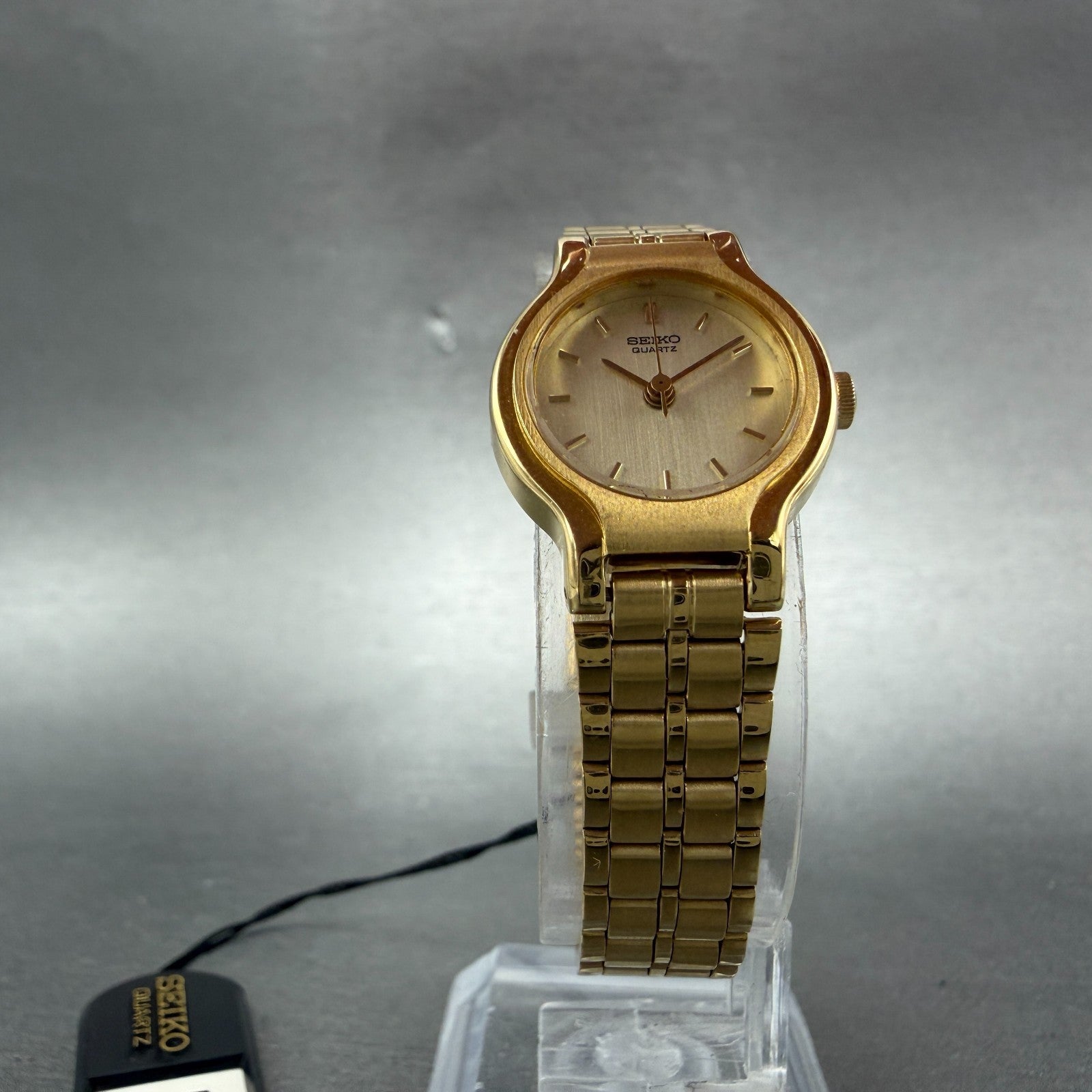 Seiko Watch Women 19mm Gold Dial Gold Tone Round V401-0099 NOS PARTS5