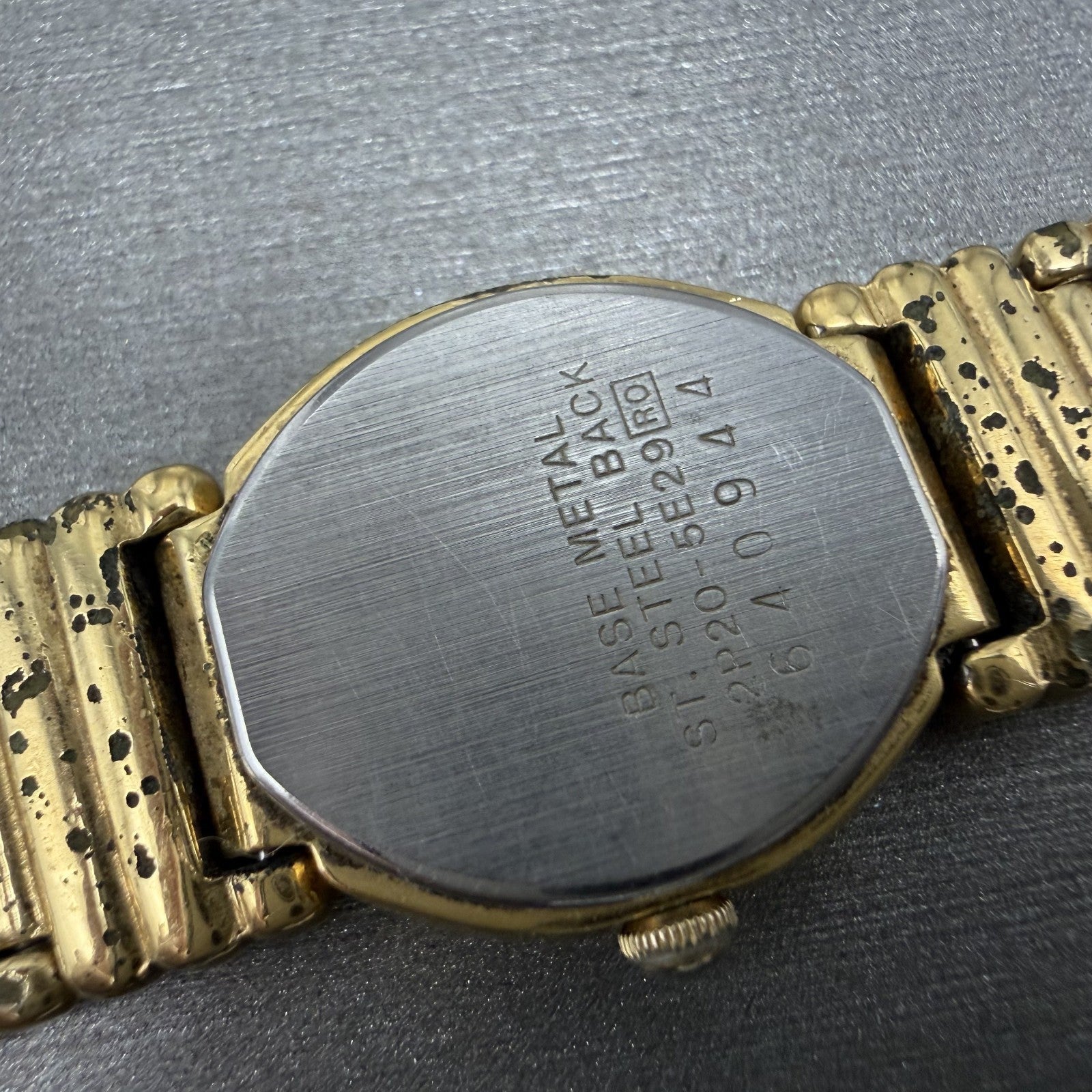 Seiko Watch Women 18mm Gold Dial Gold Tone Oval BROKEN BAND 2P205E29 New Batt9