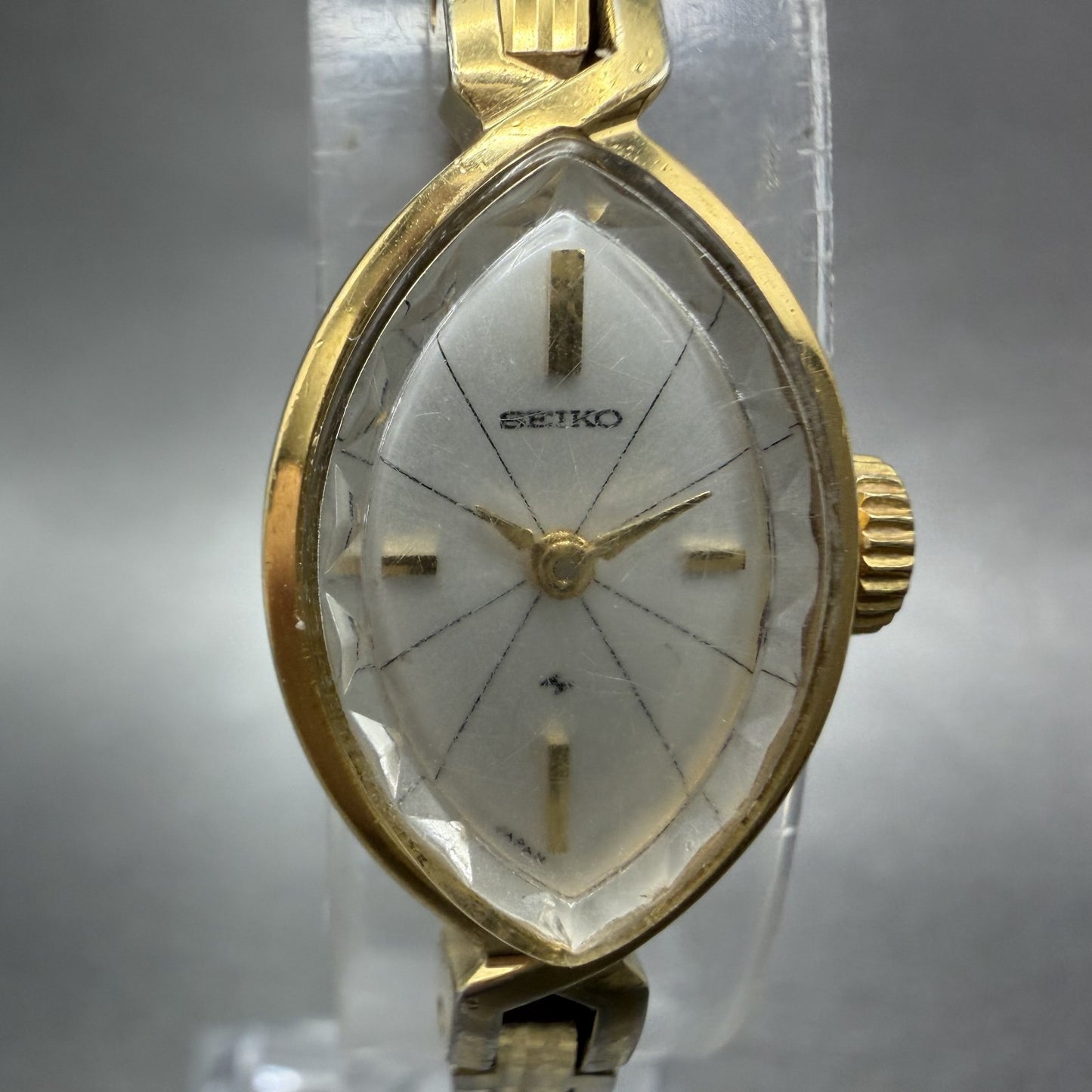 Seiko Solar Watch Women 15mm Silver Dial Gold Tone Manual Wind 107001 Runs VTG1