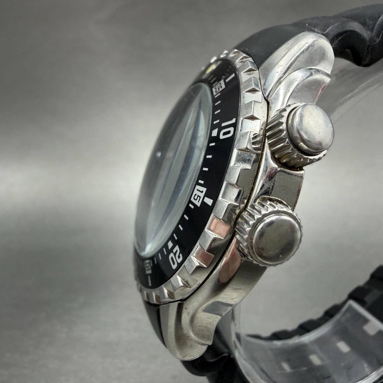 Casio Super Illuminator Dive Watch Men 43mm Black Dial Steel Date Round NewBatt42