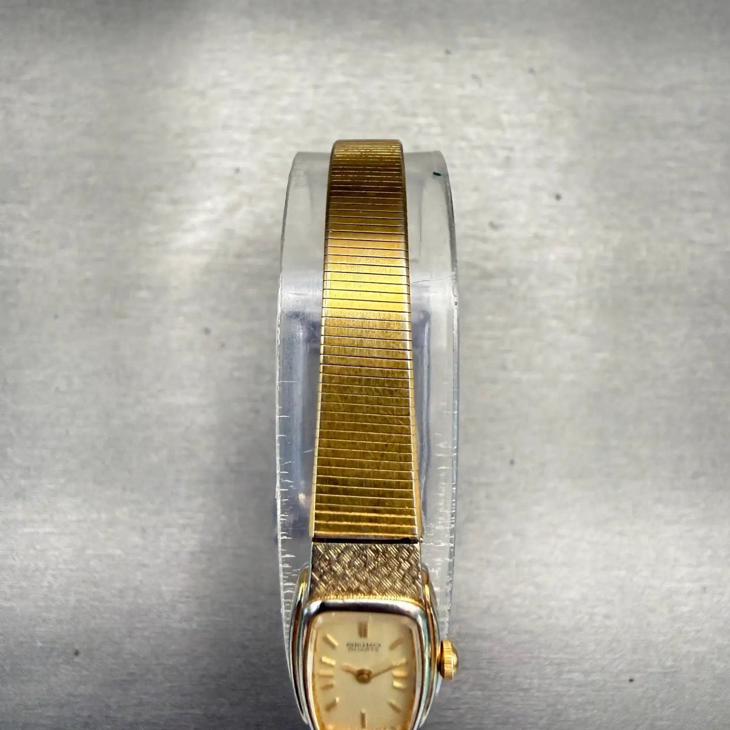 Seiko Watch Women 13mm Champagne Dial Gold Tone Rectangle 2E20-5019 New Battery4